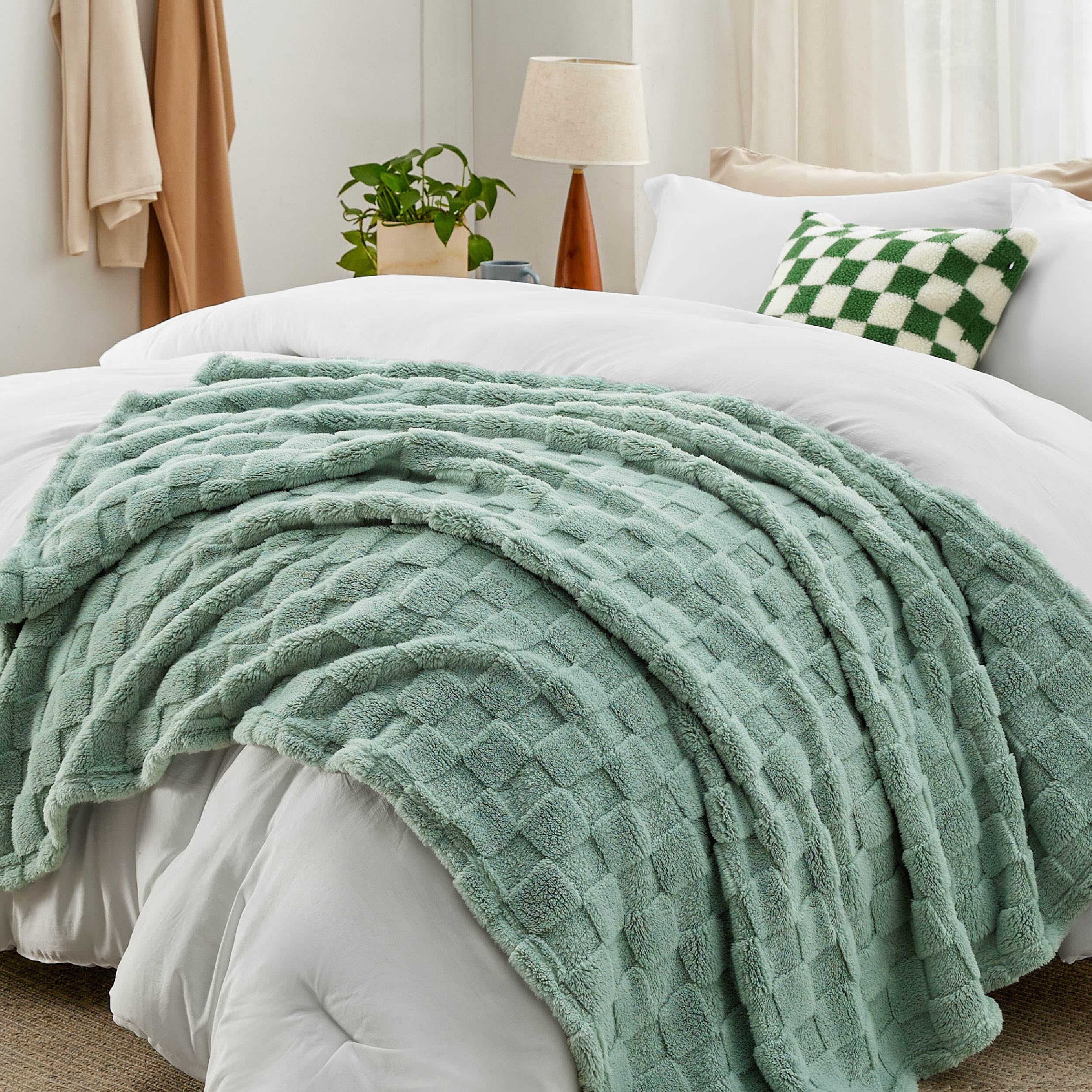 Bedsure White Comforter Queen 5 Pieces - Bedding Sets Queen with Throw Blanket and Decorative Pillow, Lightweiget White Queen Comforter, All Season Bedding Sets (White, 90" x 90")