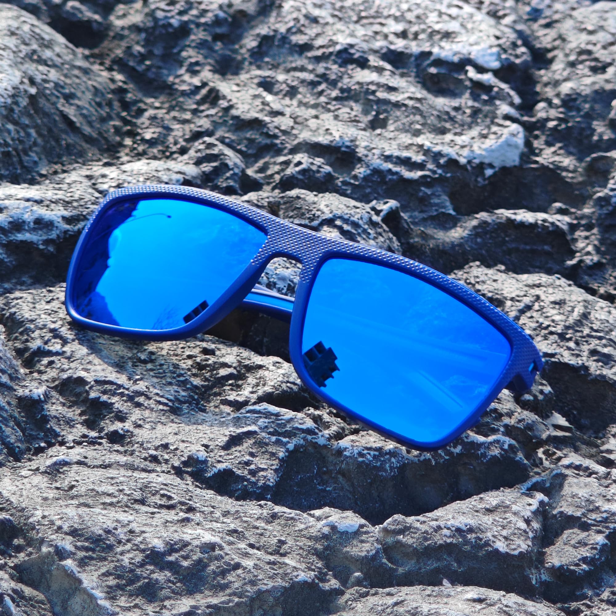 ZENOTTIC Occhiali da sole polarizzati uomo leggero TR90 montatura UV400 protezione occhiali da sole quadrati