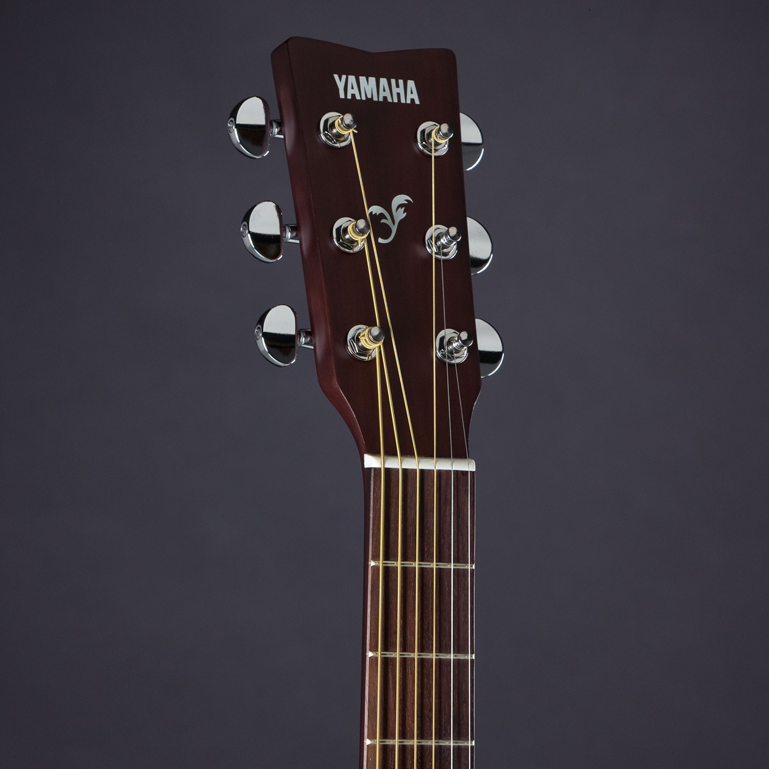 Yamaha FX370C Cutaway Chitarra Elettroacustica Marrone Tabaco