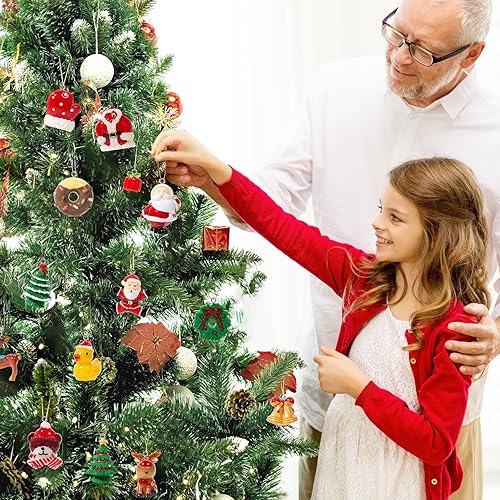Miniatura 7 de Sooez - Mini adornos de Navidad, juego de 24 figuras de adorno de árbol de Navidad en miniatura de resina, rellenos de calendario de Adviento,