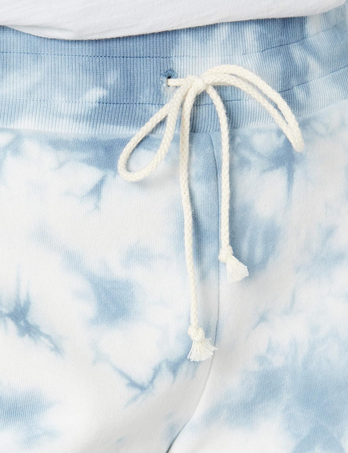 Goodthreads Women's Heritage Fleece Drawstring Shorts - Image 3