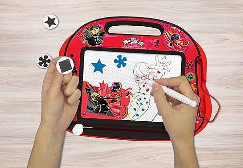 Miniatura 6 de LEXiBOOK, Miraculous Ladybug Cat Noir, tablero de dibujo magnético mágico multicolor, juguete creativo artístico para niñas y niños, lápiz
