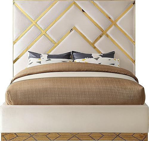 Miniatura 4 de Meridian Furniture VectorCream-K Vector Collection Modern | Cama tapizada de terciopelo contemporánea, base de metal dorado personalizada y diseño