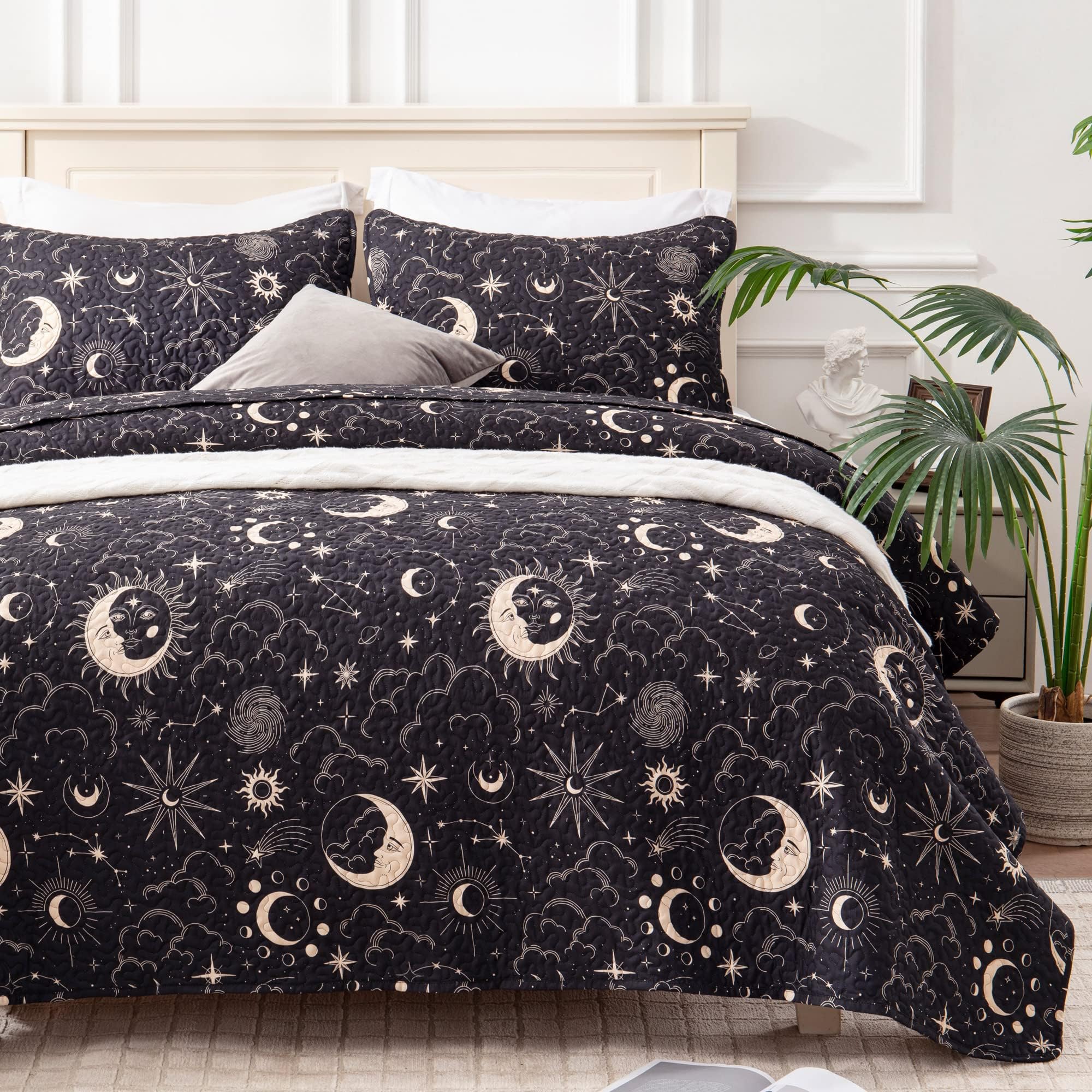 EXQ Home Quilt Set Full Queen Size Black Print 3 Piece,Lightweight Soft Coverlet Modern Style Sun Starry Pattern Bedspread Set(1 Quilt,2 Pillow Shams)