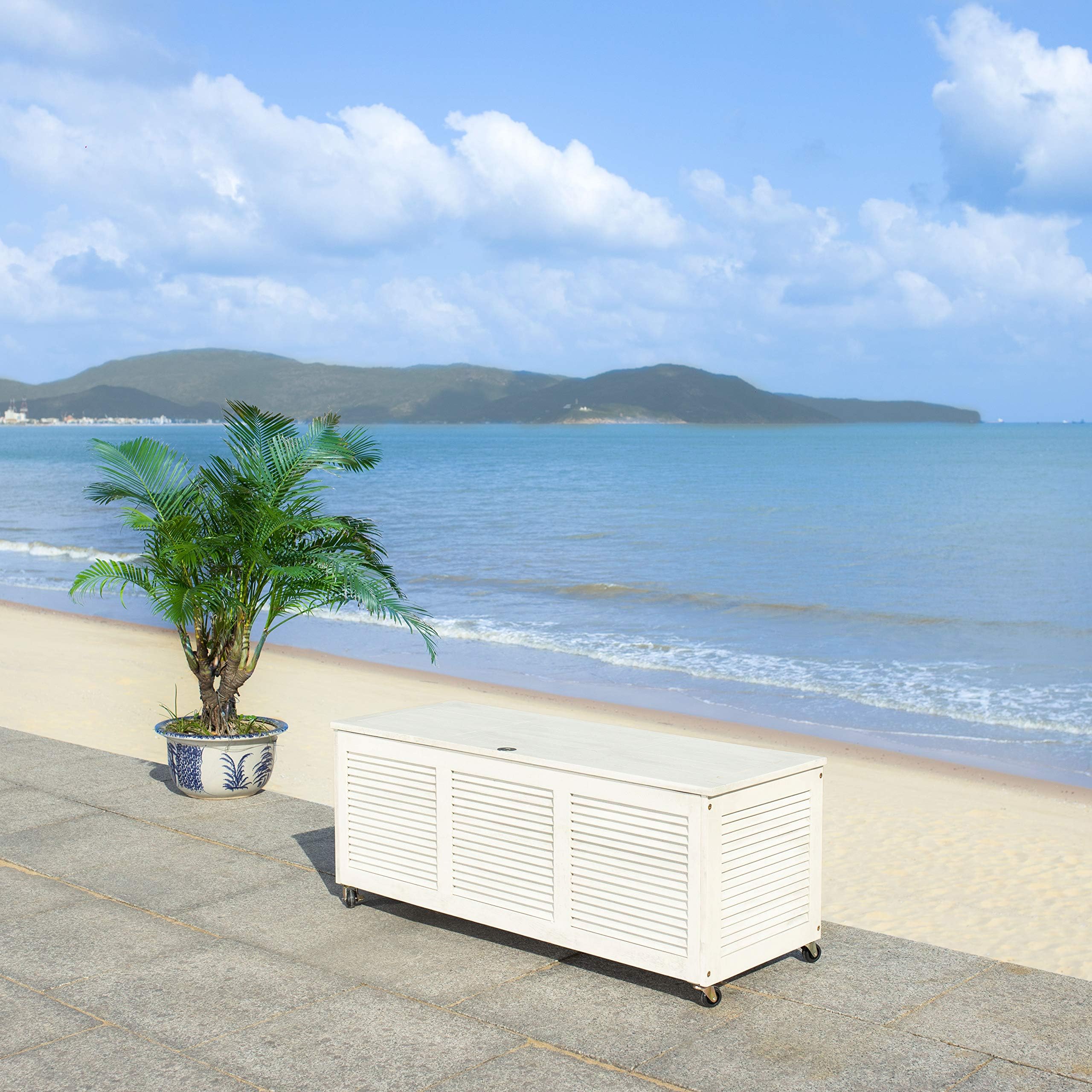 SAFAVIEH Outdoor Elina Wood Deck Box, 47.2" White Washed PAT7038C