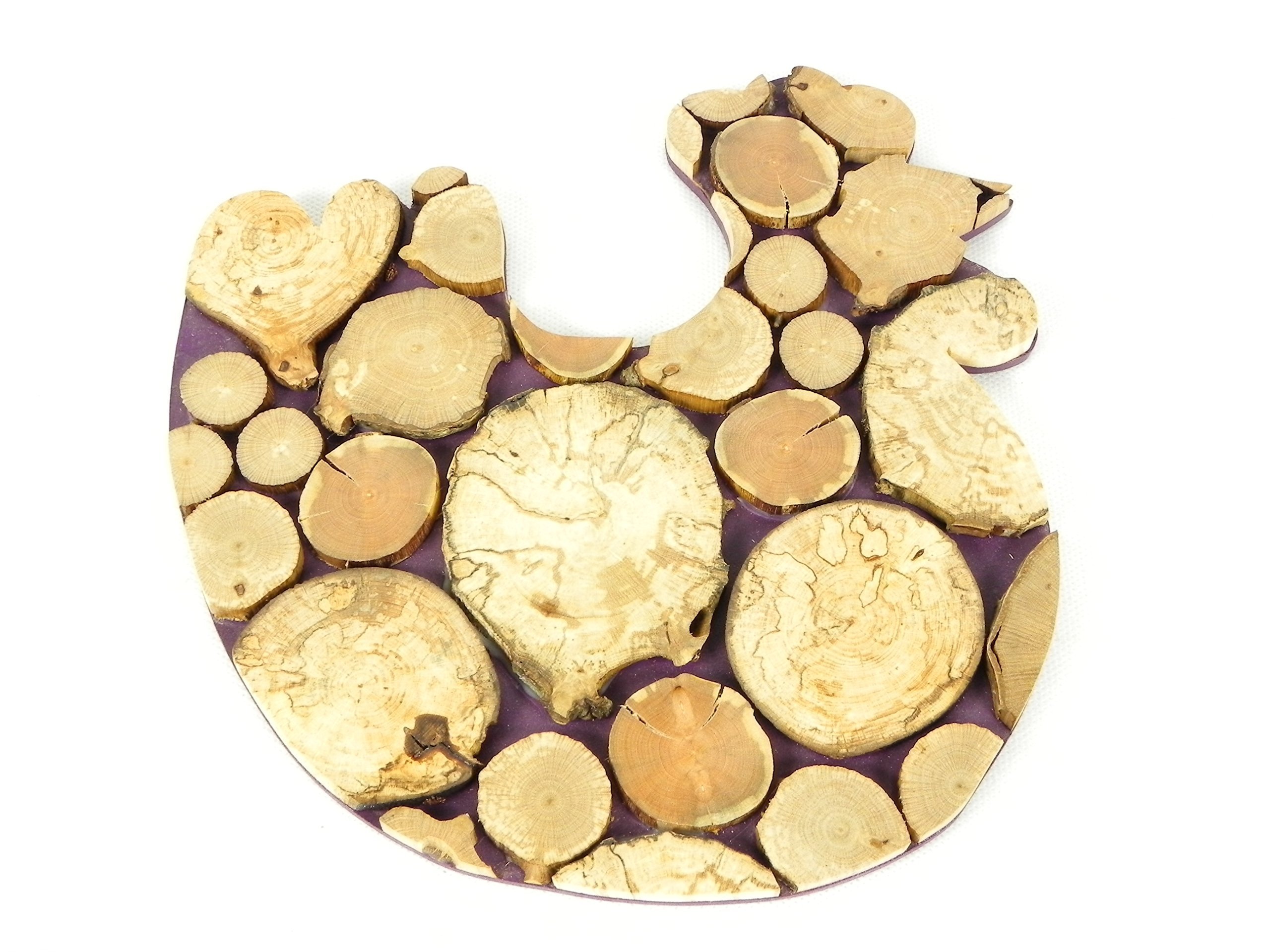 Dessous de plat en bois, en forme de poule, design moderne scandinave, fait main avec des rondins de bois naturel