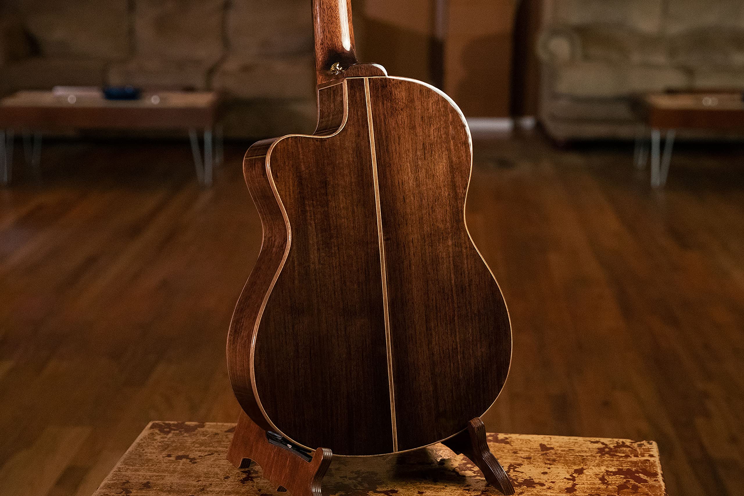Ortega Classical Guitar Performer Series 4/4 Inclusive Custodia Manico Sottile - Natural (RCE158SN)