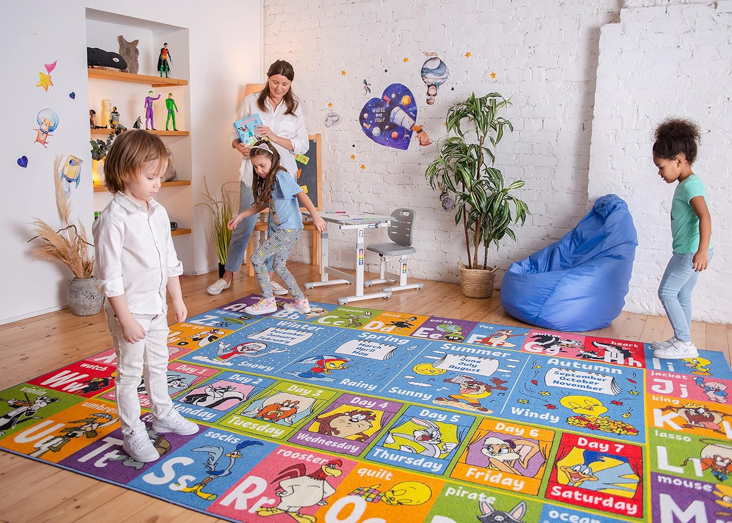 Looney Tunes Educational Kids Rug – ABC Alphabet, Seasons, Months & Days Learning Mat – Soft Interactive Carpet for Classroom, Playroom & Bedroom 3x5
