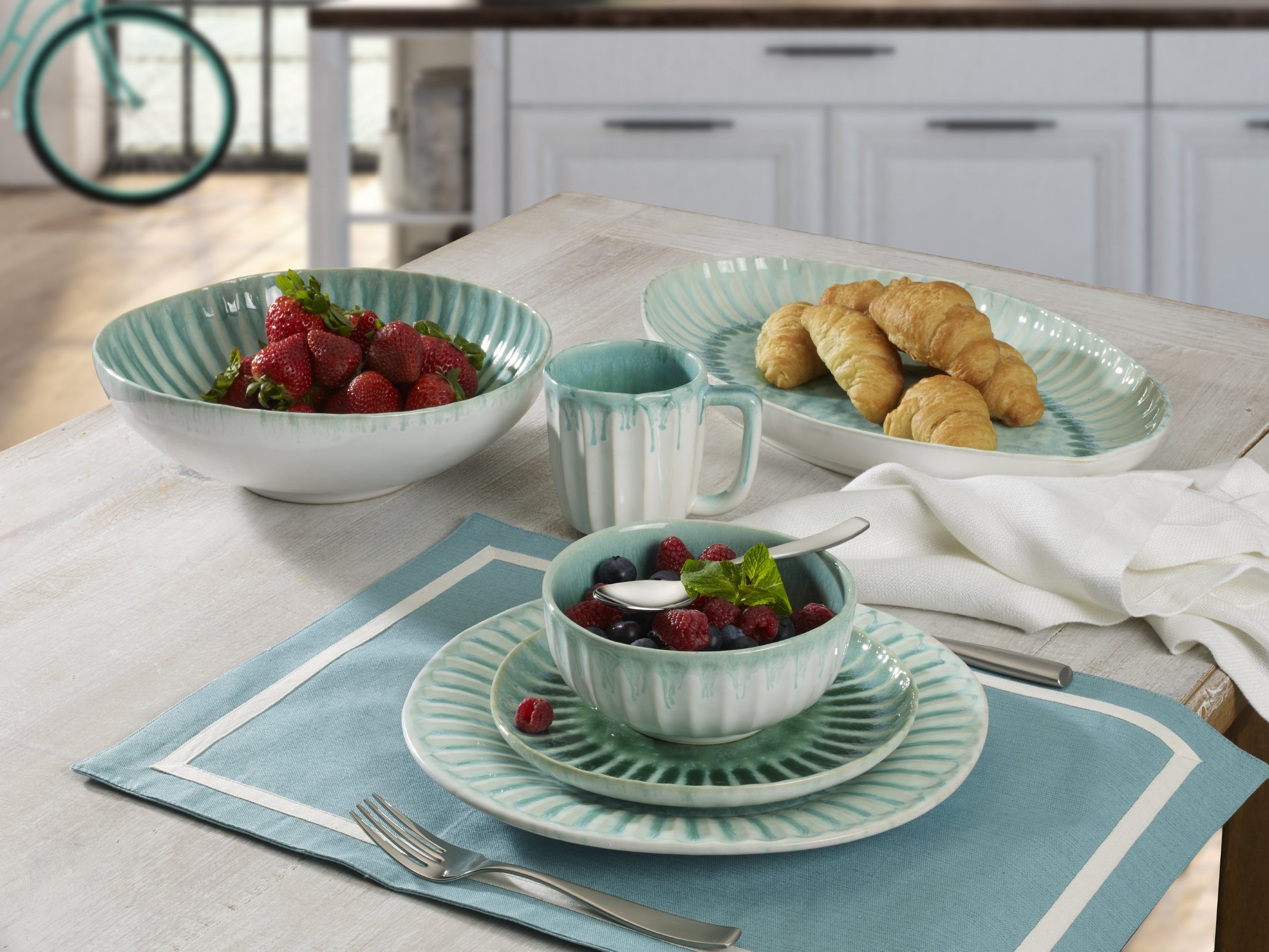 Amazon.com | Mikasa 5212157 Monterey Place Dinnerware Set, Green