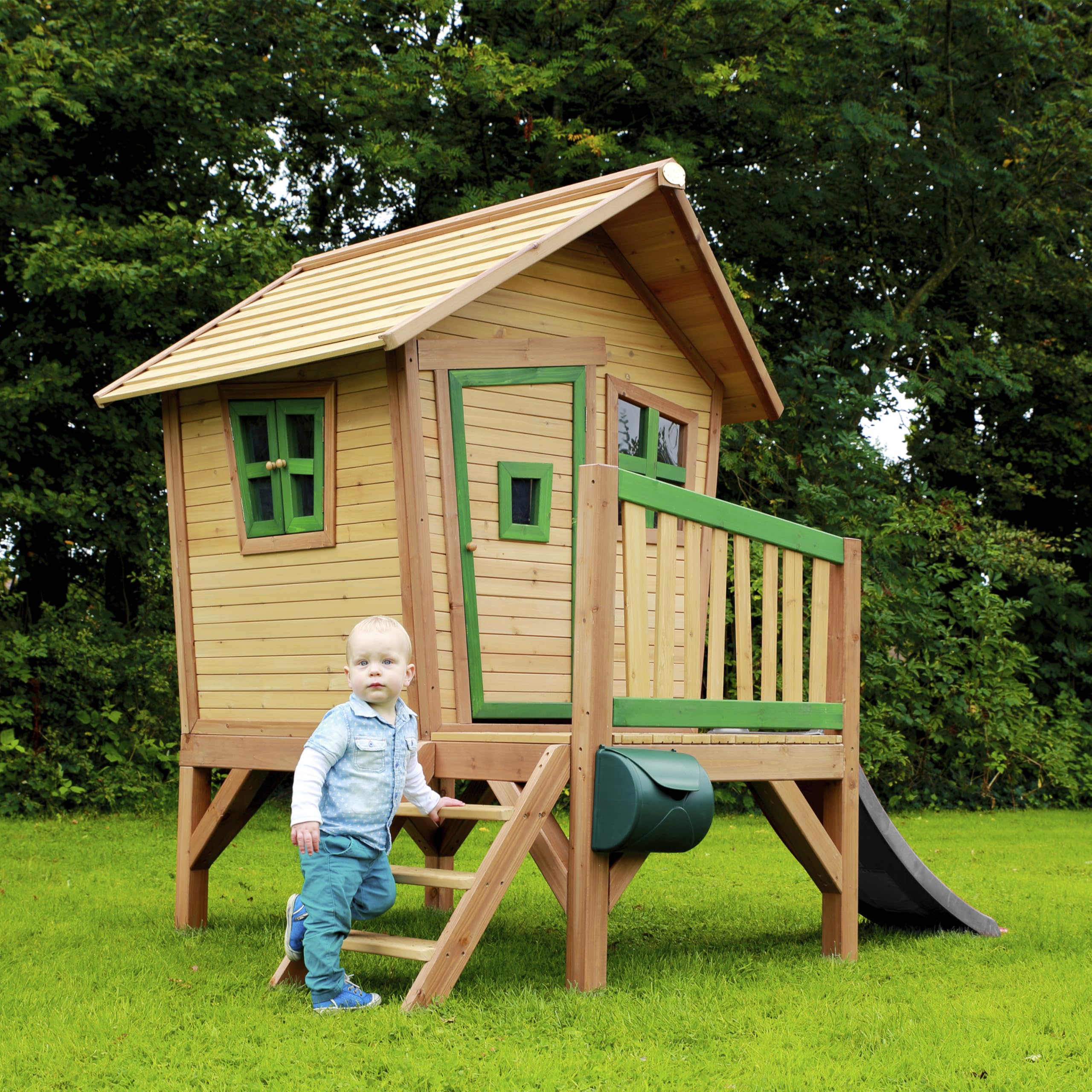 AXI Robin Casetta con pavimento e scivolo grigio | Casa da gioco per giardino/esterno in marrone & verde di legno FSC | Parco giochi per bambini