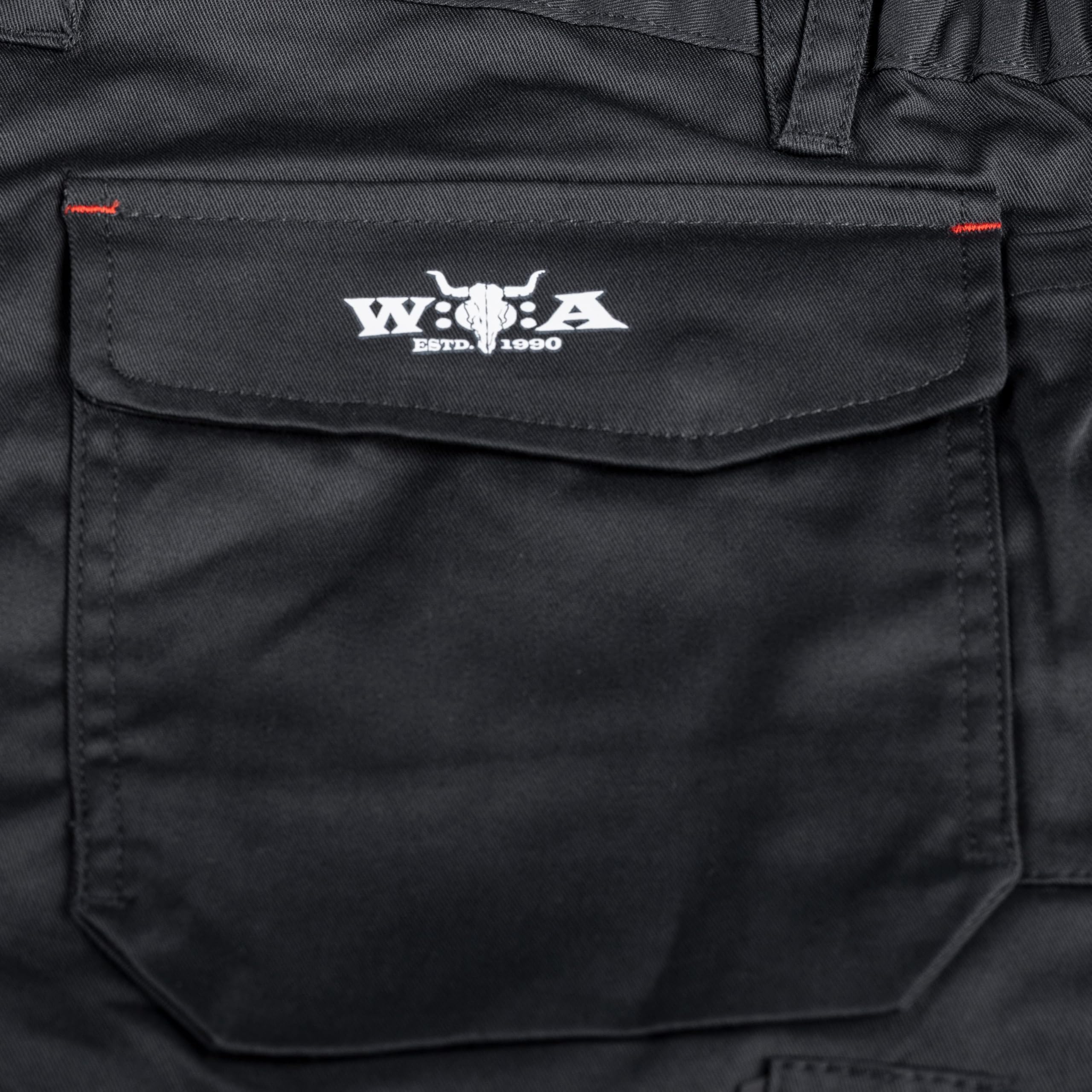 WÜRTH MODYF Arbeitsshorts Stretch X für Herren - Wacken Edition - Gr. 40-66 | Kurze Cargo-Arbeitshose – funktionales Design mit viel Stauraum für Werkzeug und Zubehör - ideal fürs Festival