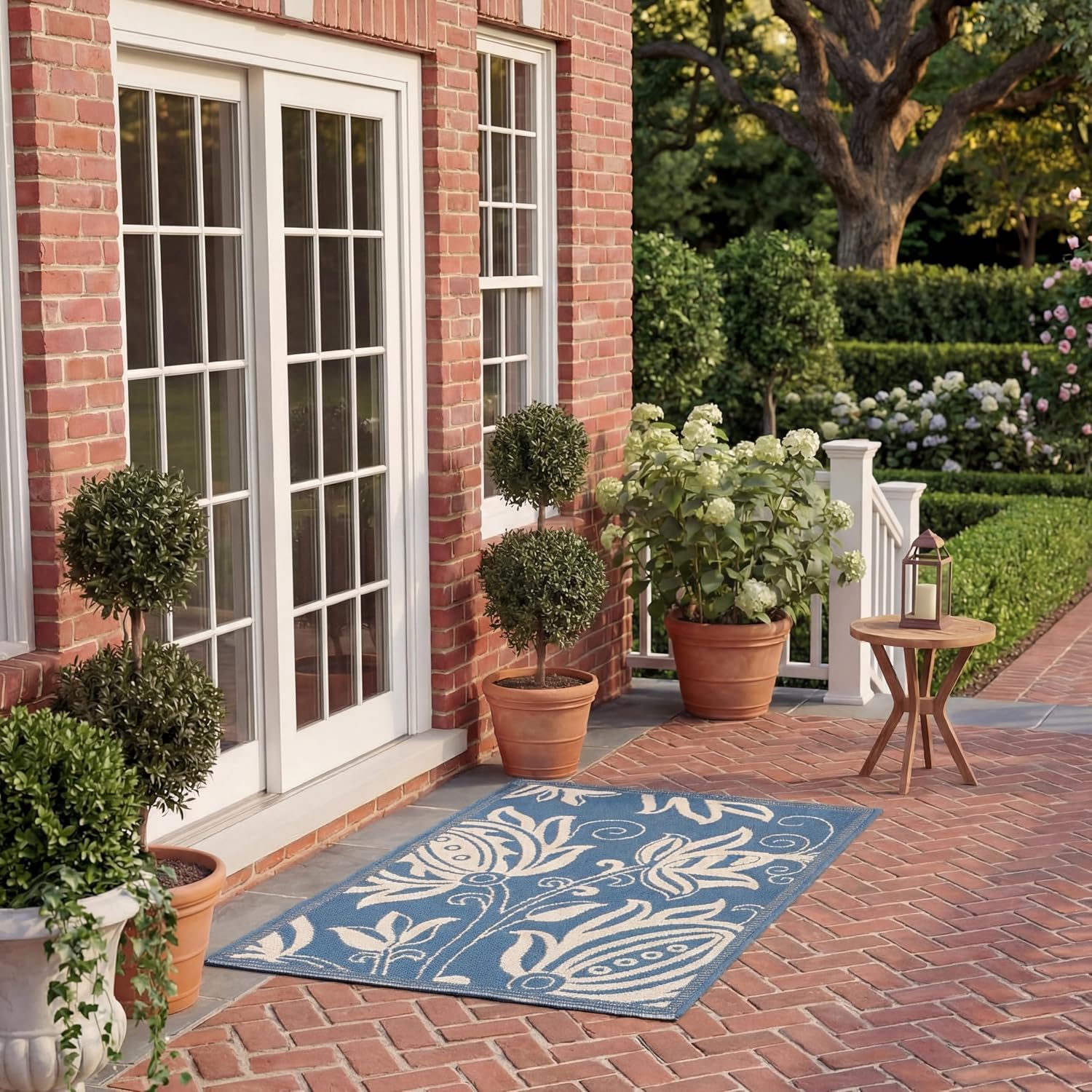 SAFAVIEH Washable Rug Outdoor Courtyard Collection - 2' x 3'7", Blue & Natural, Non-Shedding & Easy Cleaning, Ideal for Patio, Front Door, Entryway, Doormat (CY2961-3103)