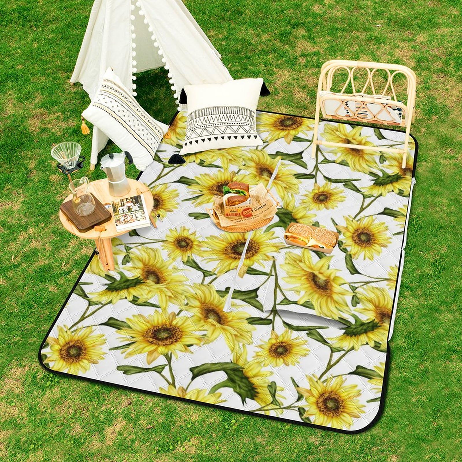 Surwin Picnic Blanket Waterproof, 3D Sunflower Pattern Outdoor Picnic Mat 2 in 1 Picnic Rug Convertible to Shoulder Bag, 150x100cm Beach Picnic Rug Foldable Beach Blanket (Helianthus)