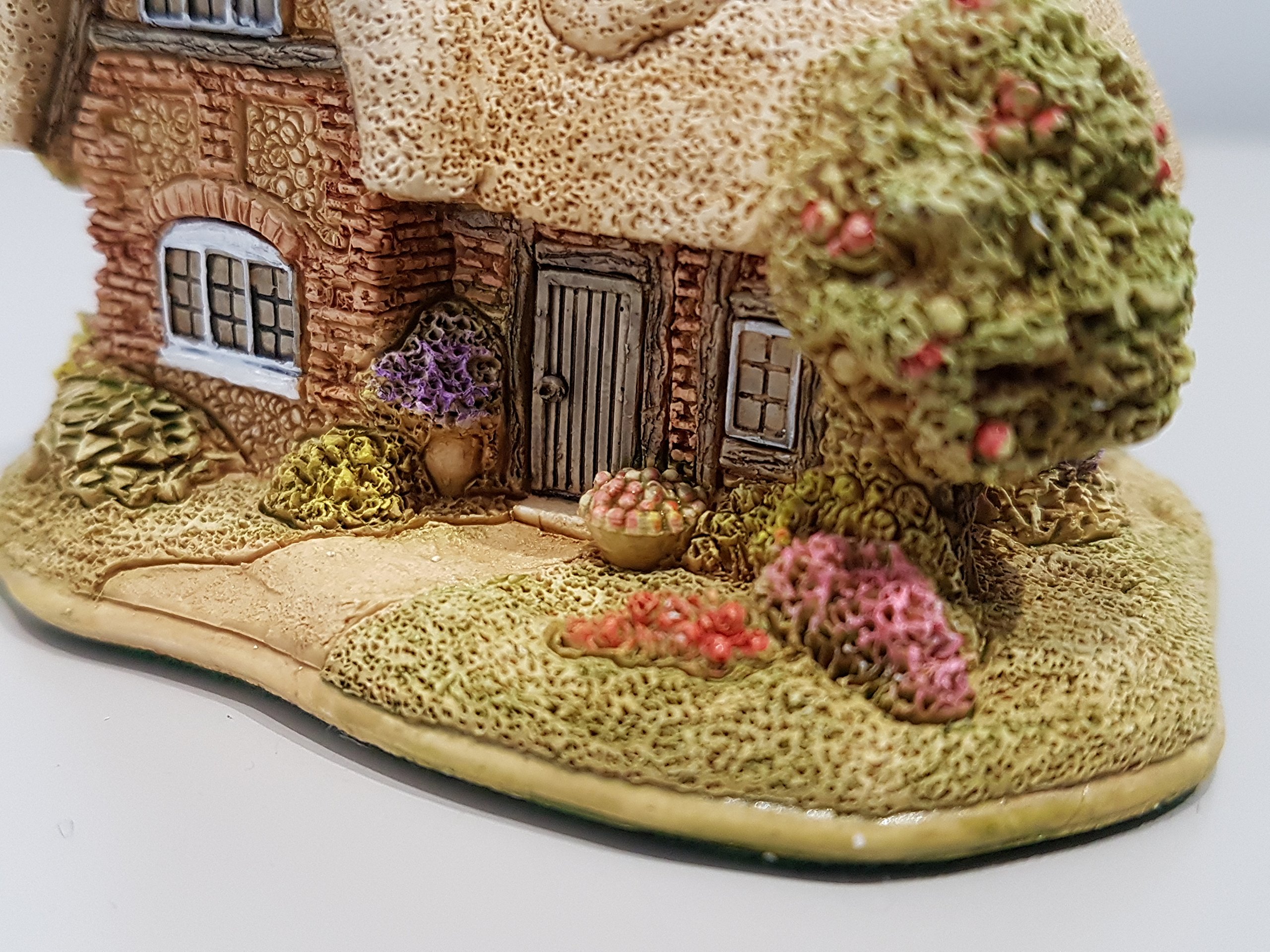リリパットレーン　AN APPLE A DAY Lilliput Lane - An Apple A Day Cottage, Made In England :