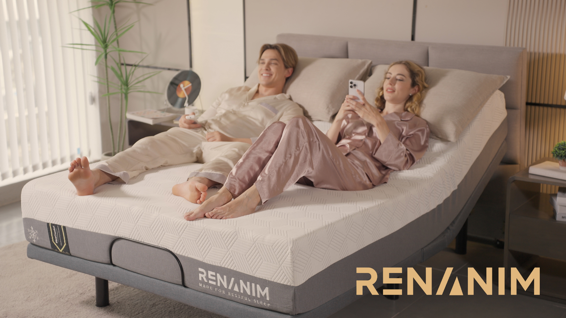Amazon.com: SF Split King Adjustable Bed Frame with Mattress - 12