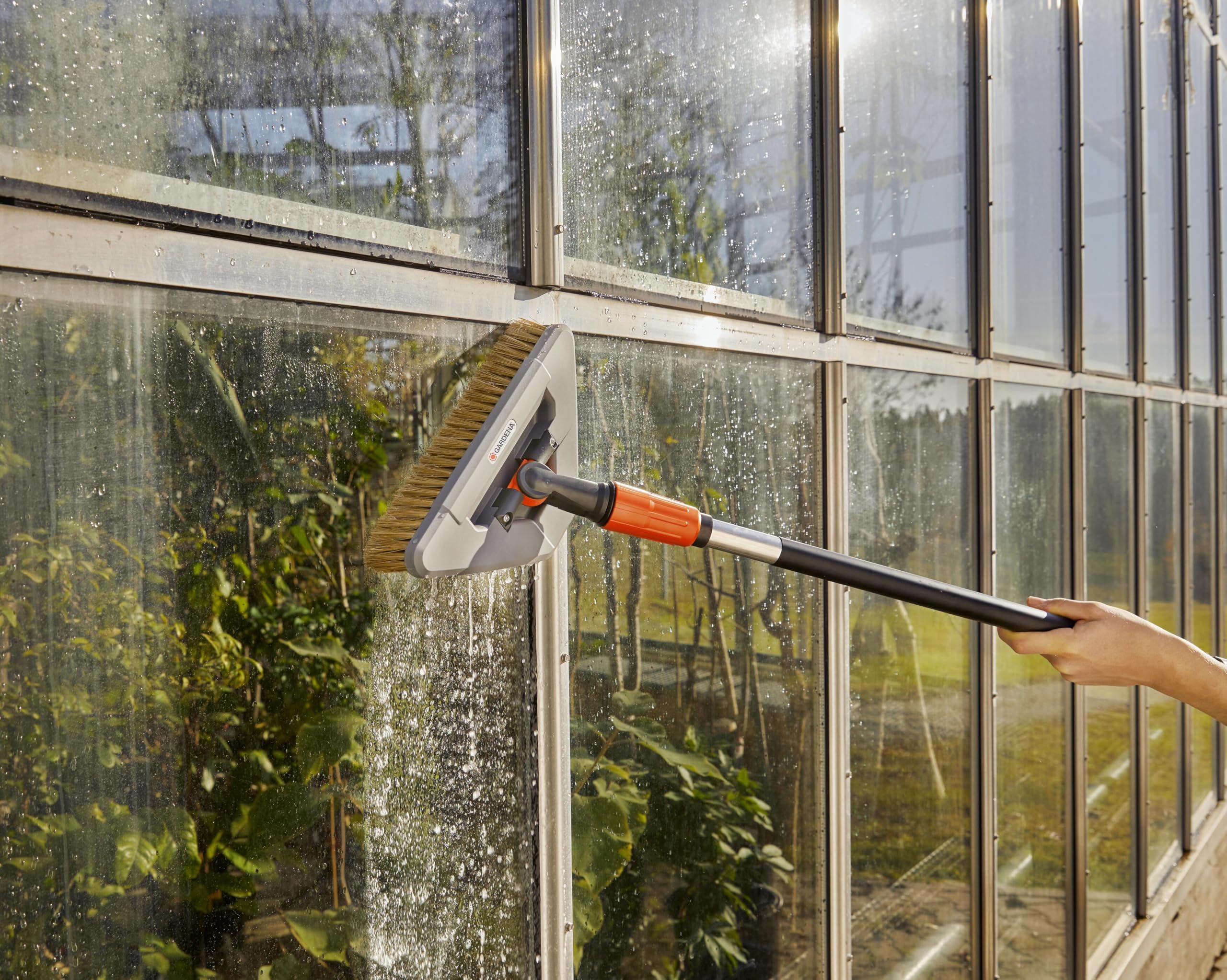 Gardena Gelenk-Waschbürste: Reinigungsbürste mit Gelenk für das Cleansystem, zur Reinigung schwer erreichbarer und empfindlicher Bereiche (5560-20)