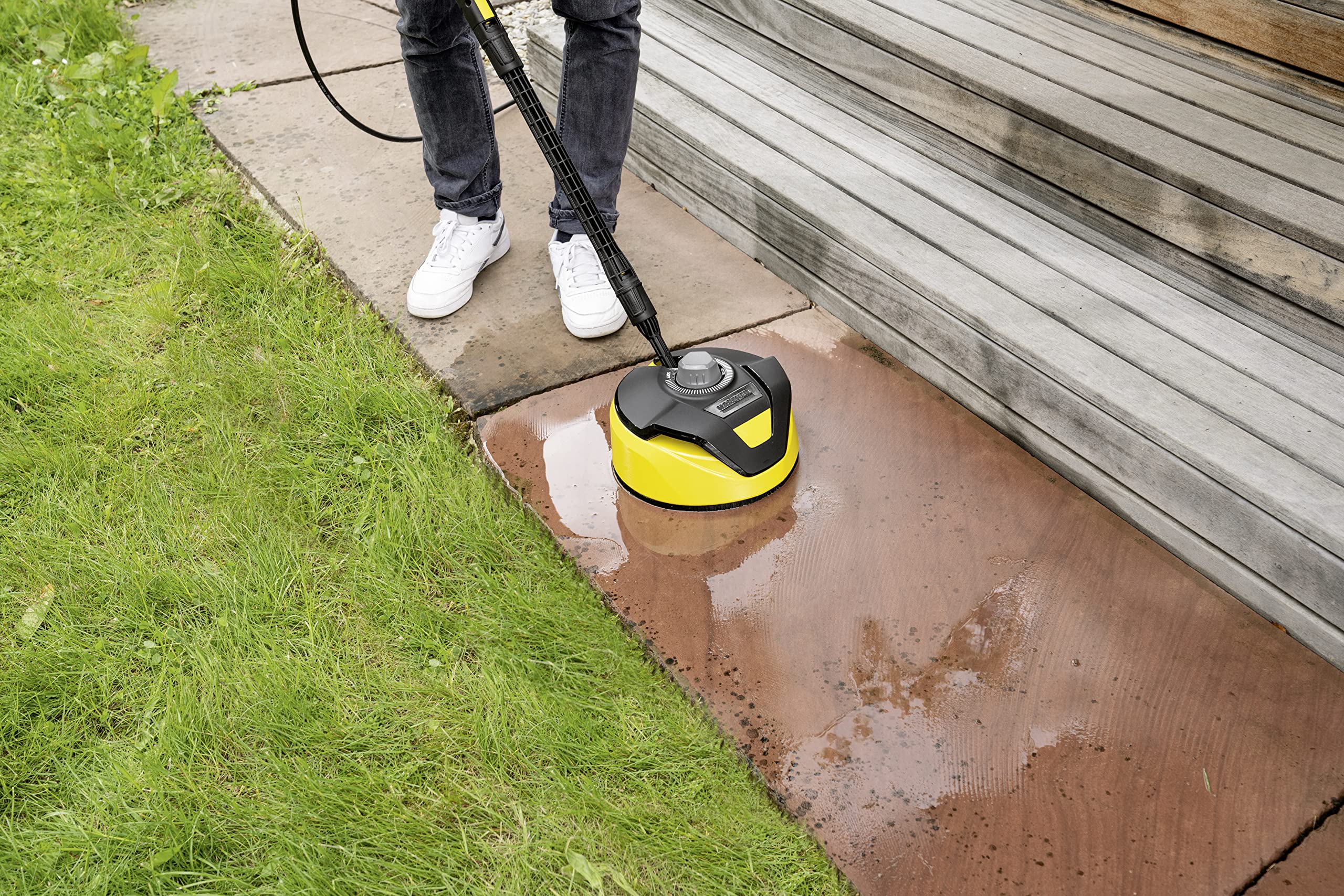 Kärcher Nettoyeur de surfaces T-Racer T 5 (protection contre les éclaboussures, pour les grandes surfaces, deux buses à jet plat, poignée pour un travail vertical), noir-jaune