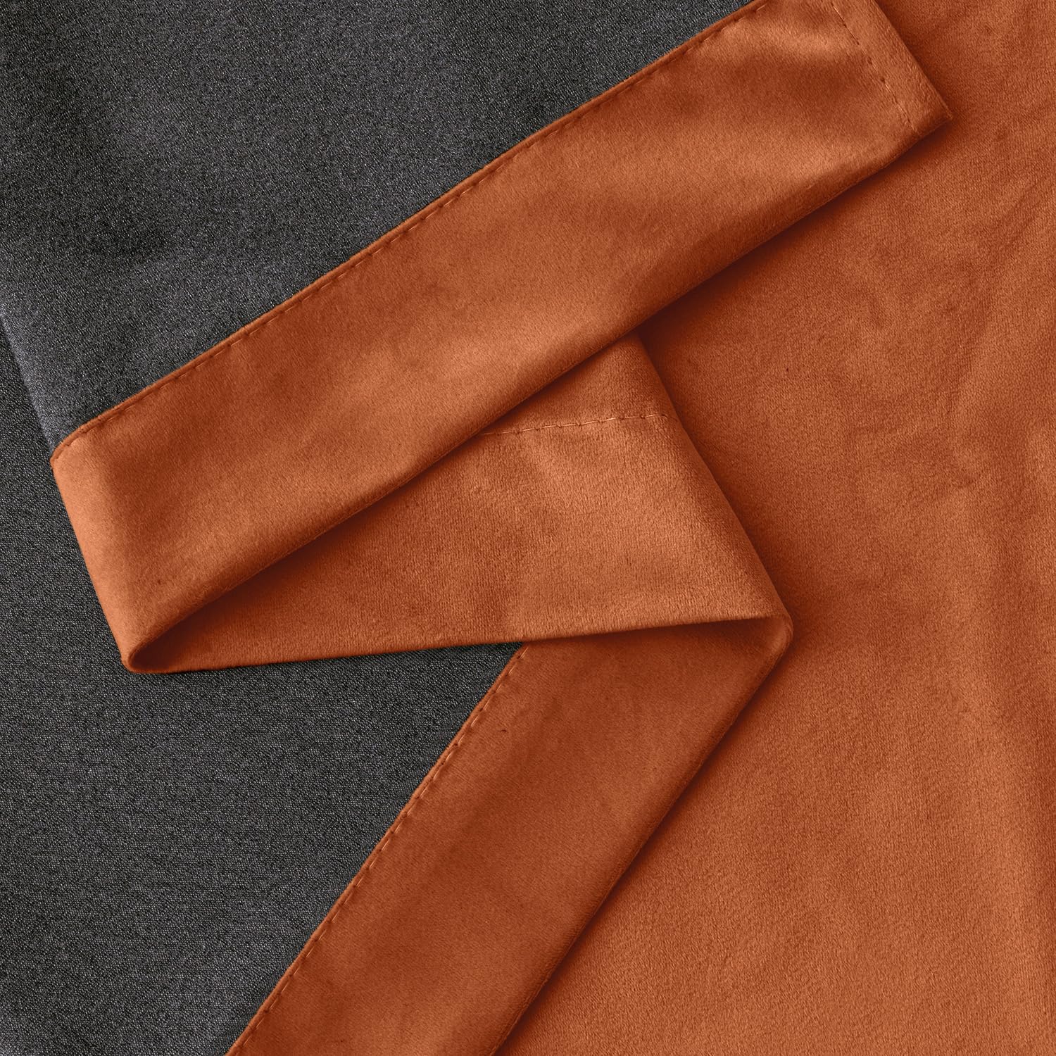 EMEMA Lot de 2 rideaux opaques en velours avec galon fronceur, orange-rouge, 245 x 140 cm (H x l) | Rideaux décoratifs en velours avec galon fronceur, pour salon, chambre à coucher, occultant, thermique, galon fronceur