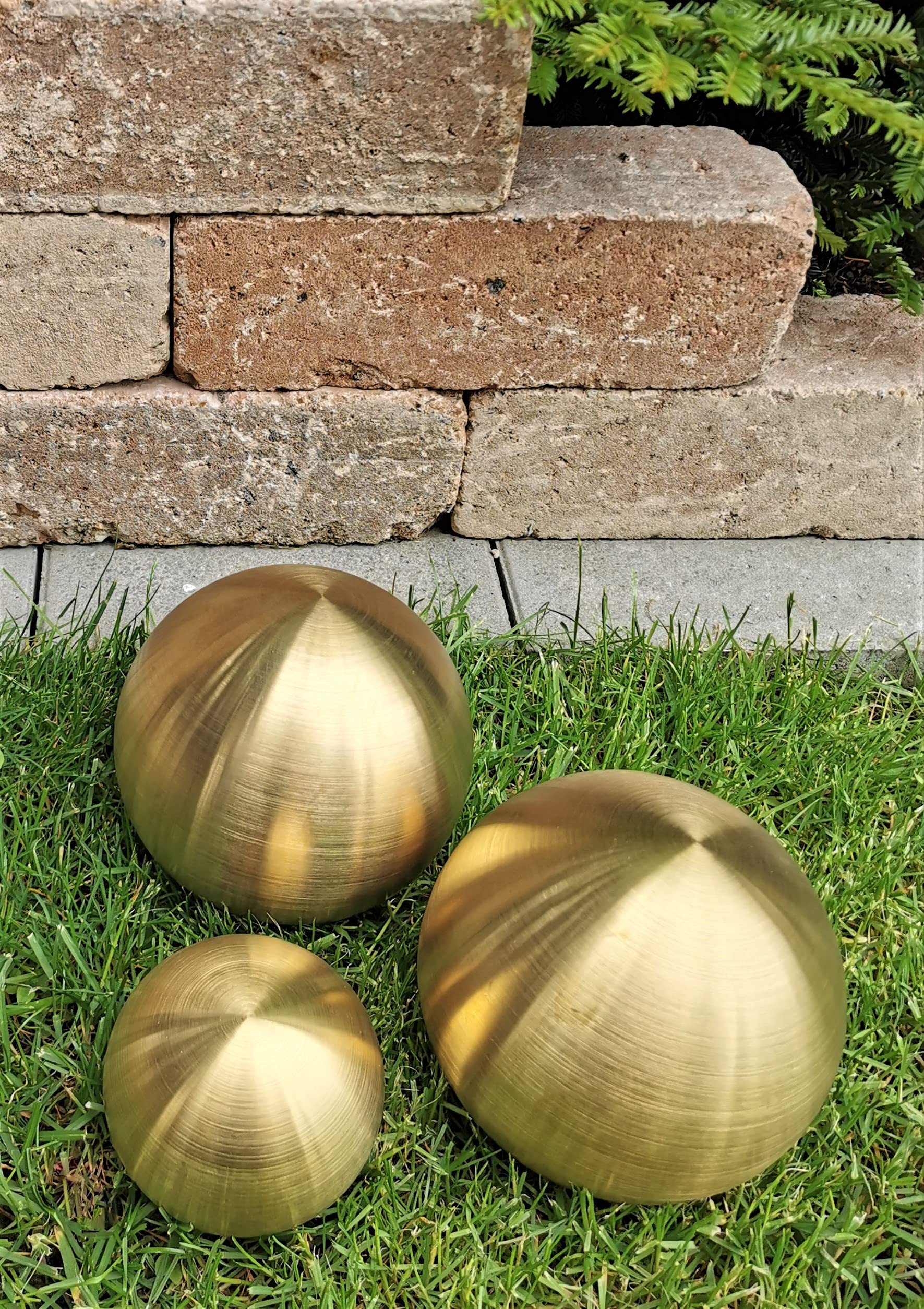 Dekokugel Gold matt gebürstet 3er Set 15-10-10 cm aus Edelstahl Kugel Dekorationskugel Gartenkugel