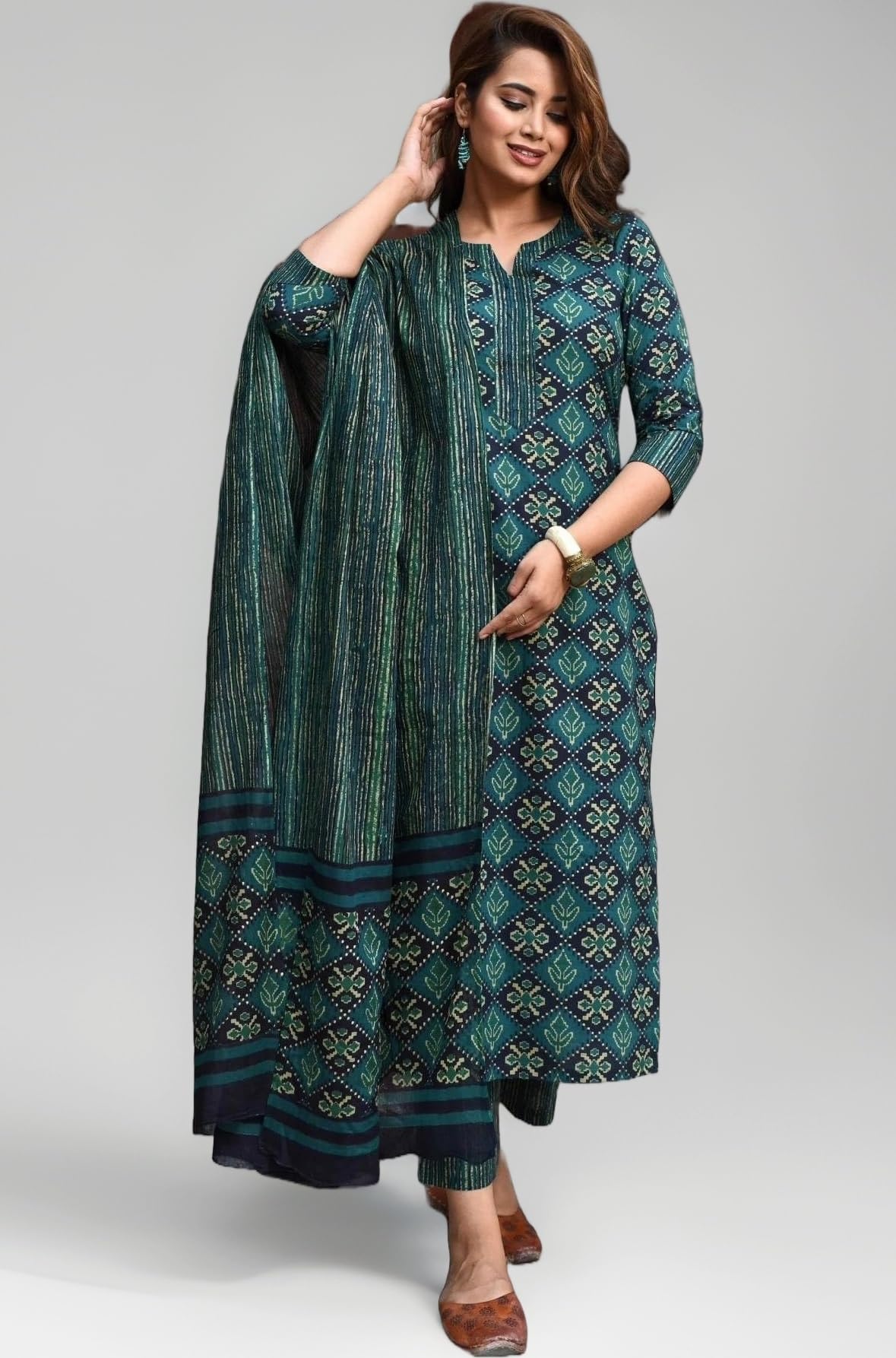 LookMark Printed Cotton Blend Straight Kurta Pant Dupatta Set-Stylish Ethnic ...