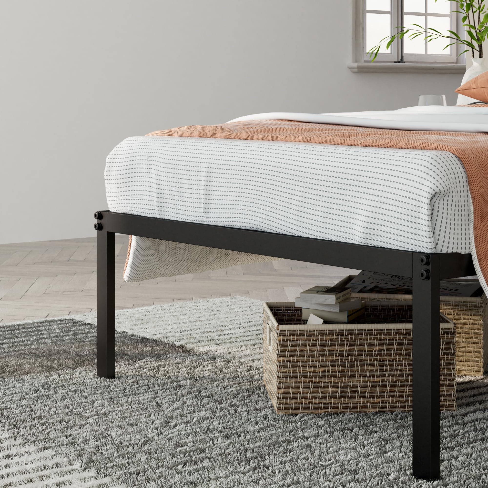 Letto In Metallo Zinus Yelena 140x200 Cm – Altezza 36 Cm, Con Spazio Contenitore, Struttura In Acciaio, Nero