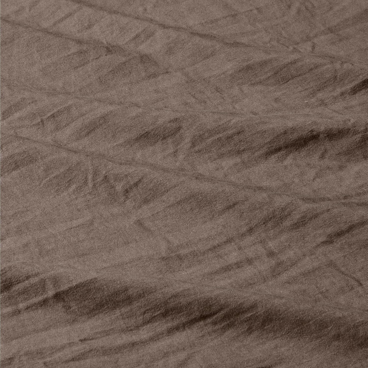 Amazon Basics Brushed Microfiber Comforter Set, Extra Soft with Natural Texture, 3-Piece, Queen/Full, Brown - Image 4