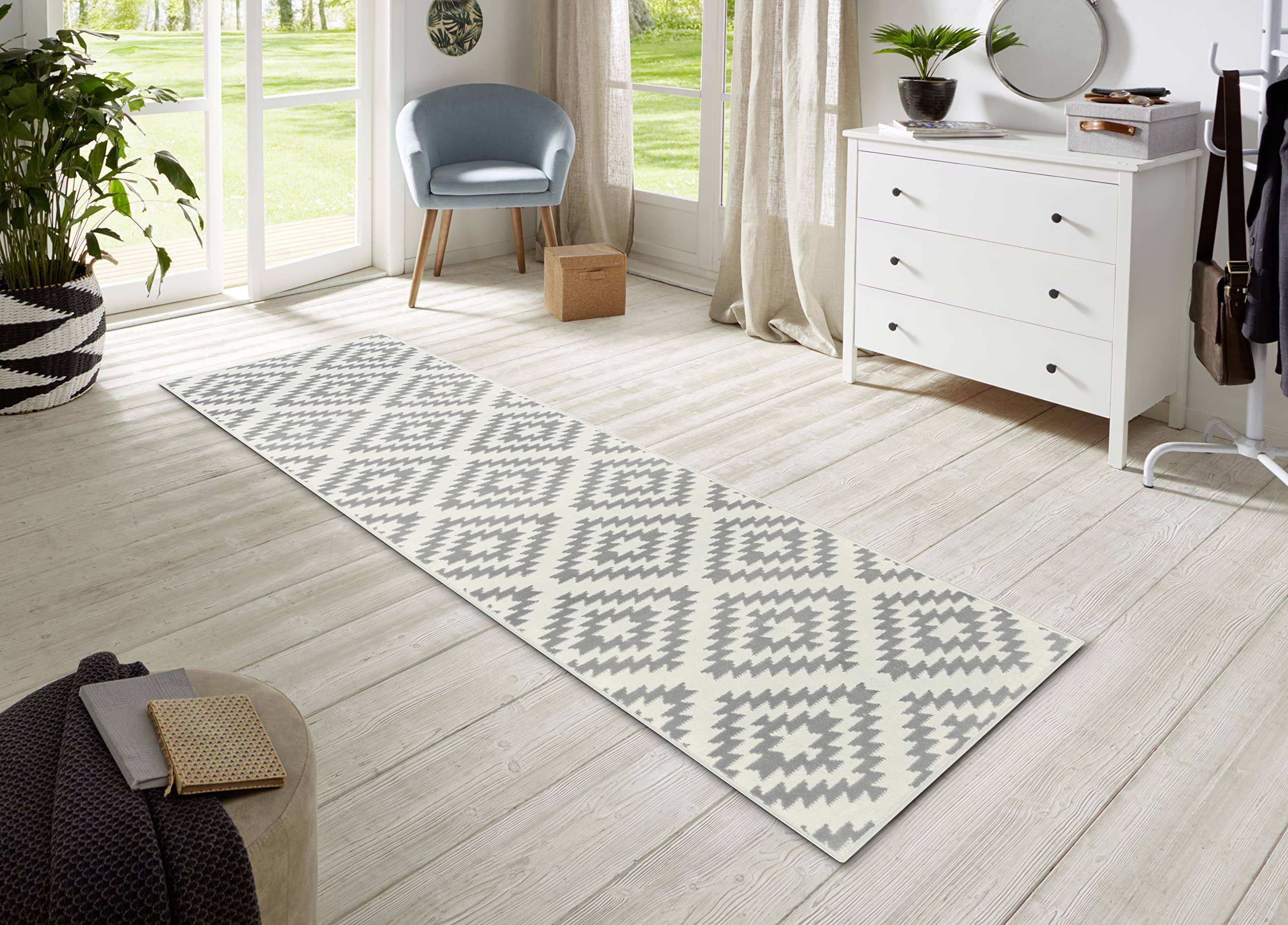 Tapis poils courts design losanges crème pour chambre enfant 80x400