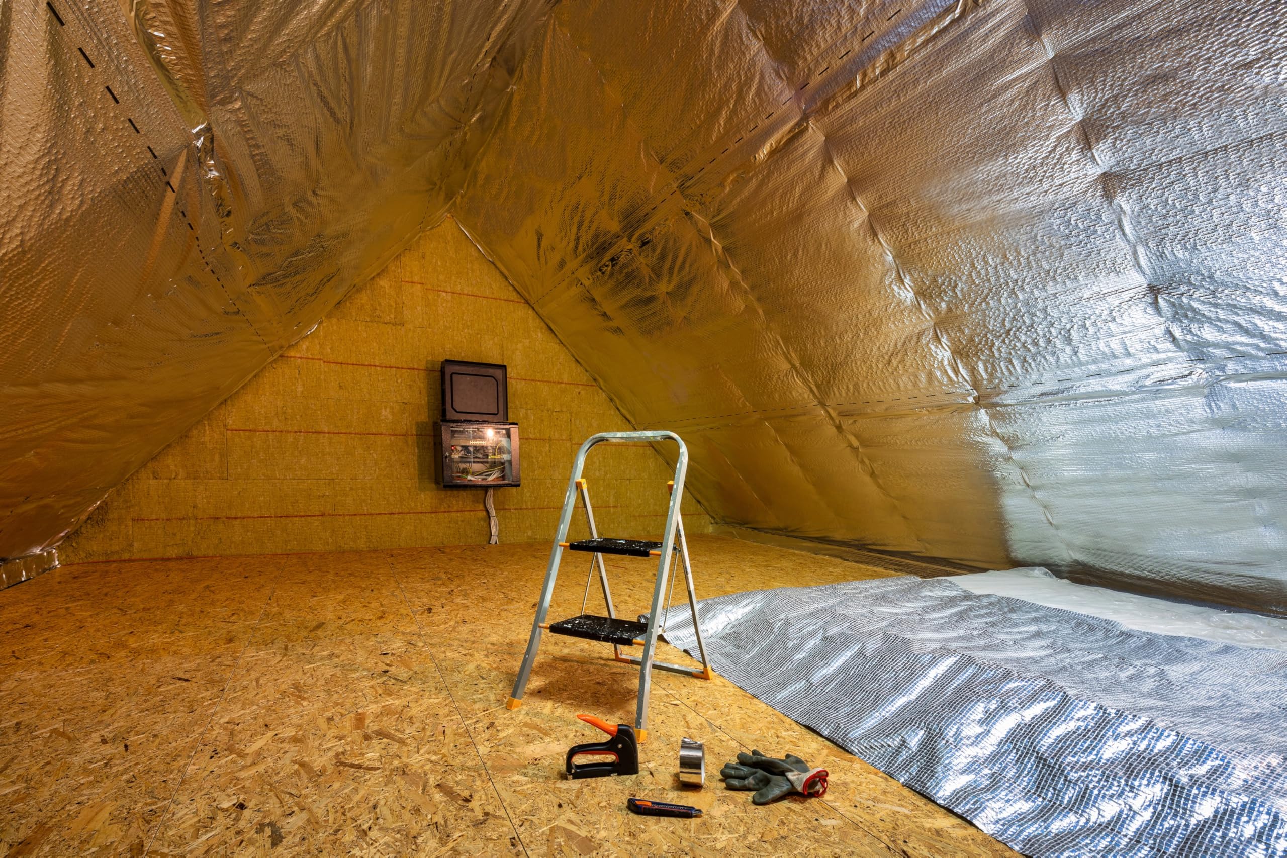 Rockwool KLIMAMAT Isolamento in lana di roccia Materassino lamellare rivestito in alluminio 20 - 80mm (20mm - 10m x 1m)