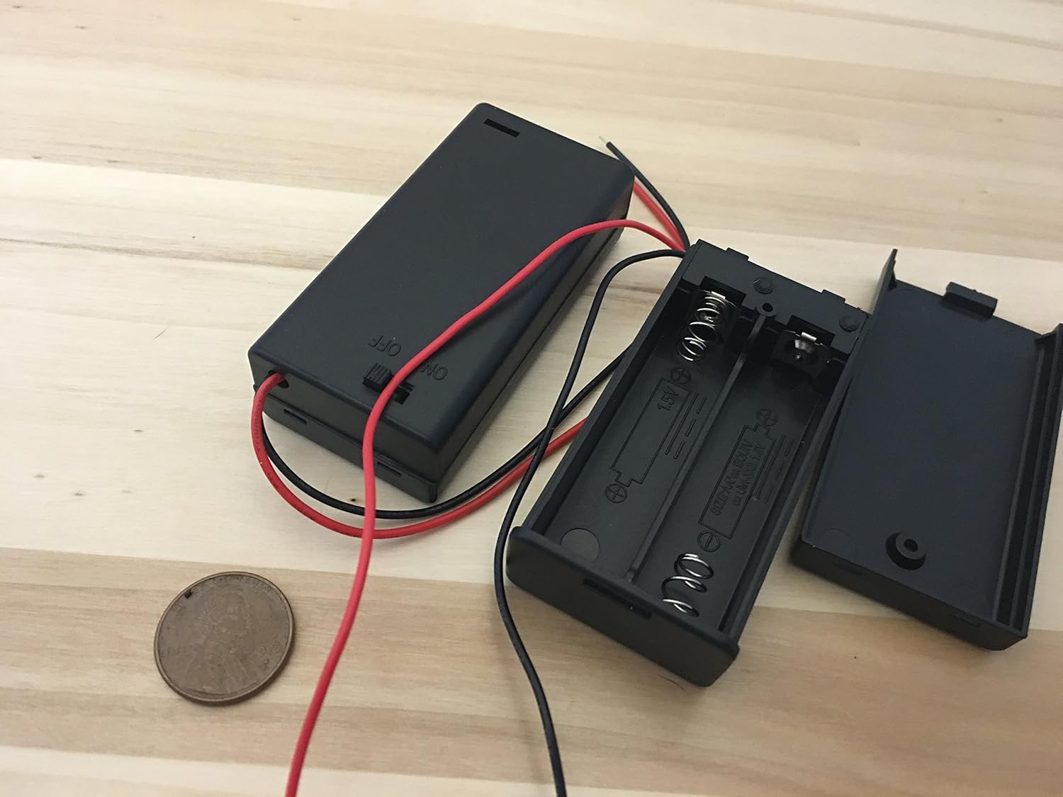 Amazon.com: 2 Pieces on/off switch Storage Holder Case Box 2 AA Battery ...