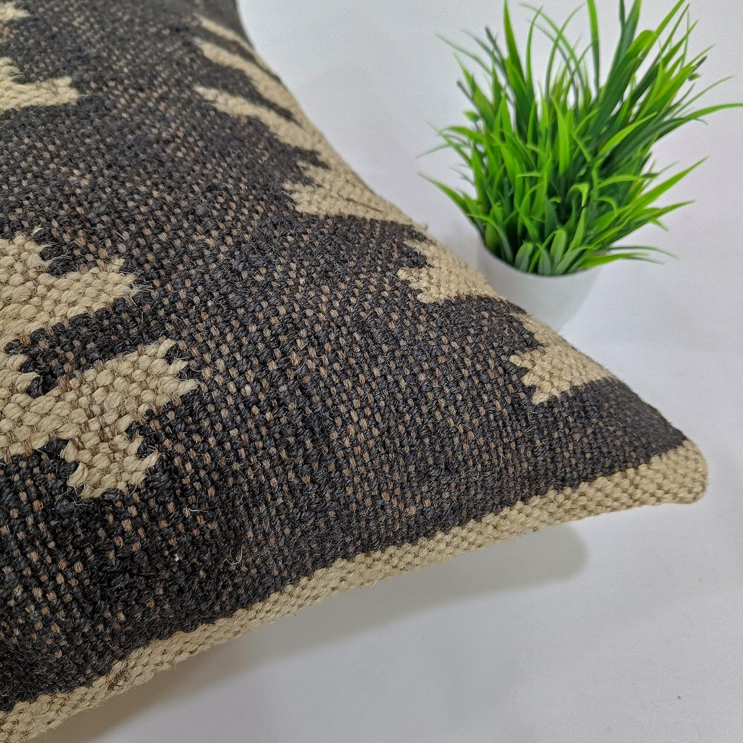 Trade Star 70% Jute 30% Wool Pillow Cover Kilim Pillow Case Indian Handwoven Rug Cushion Cover 18x18 Inches Boho Home Decor Vintage Cushion Case Oriental Cushion Cover Decorative Throw Pillows Sham