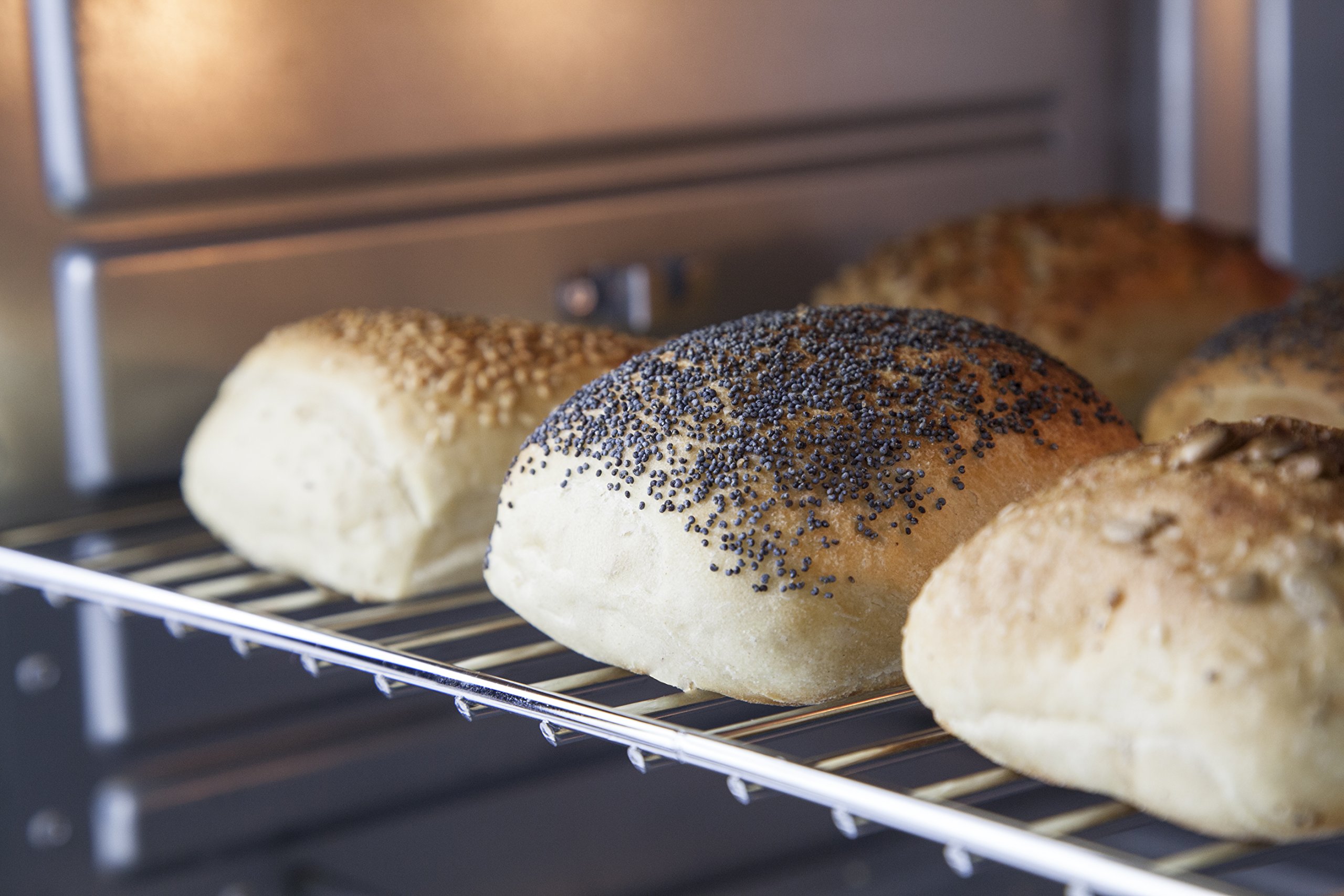 CASO TO26 Design Backofen Heißluft Drehspieß mit Motor Ober- und Unterhitze Mini-Backofen inkl. Pizzastein