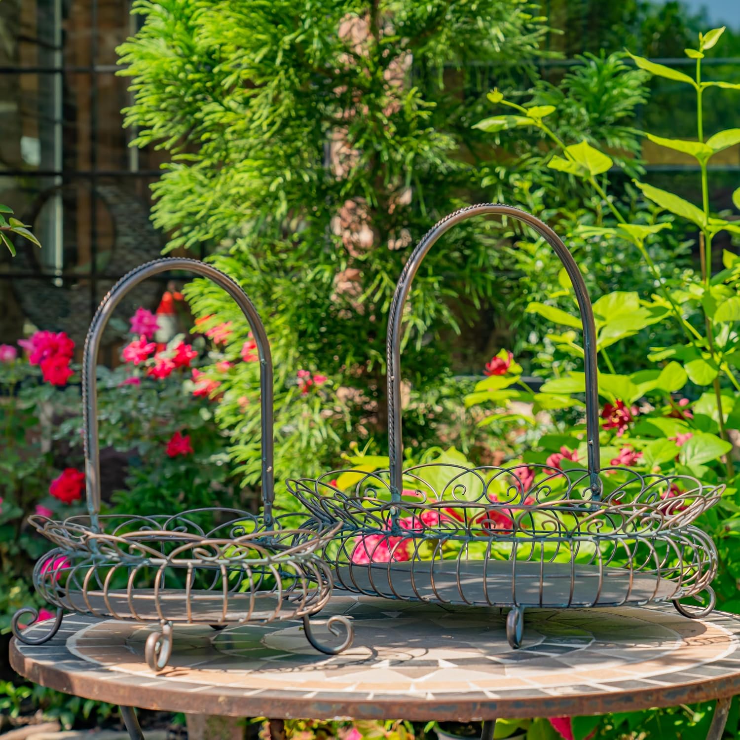 Zaer Ltd. Freestanding Garden Baskets, Set of 2, Powder Coated Metal, Large 22x16.5x19 inches, Small 14x11.5x15.75 inches (Antique Bronze)