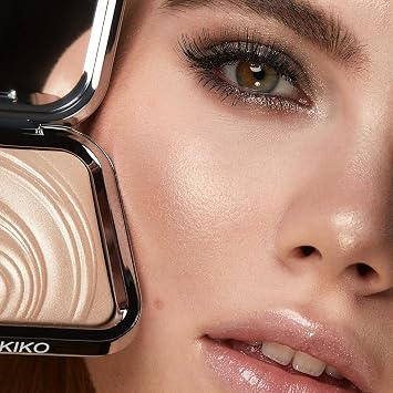 KIKO Milano Glow Fusion Intense Powder Highlighter 01 Powder Highlighter for the Face with Silky Reflective Texture