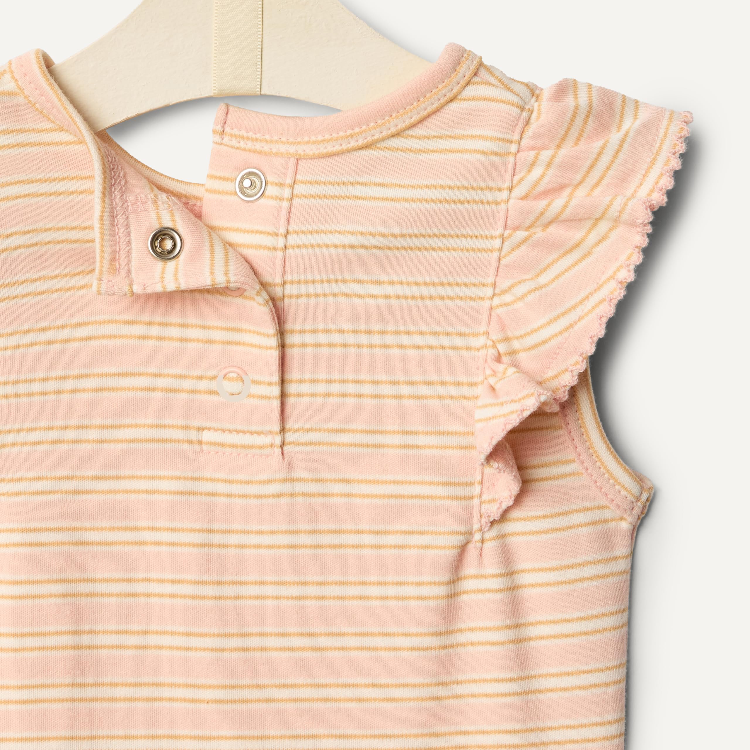 Amazon Essentials x Sofia Grainge Baby - Mädchen Body aus Baumwolle mit Rüschenärmeln und Stickerei, 2er-Pack