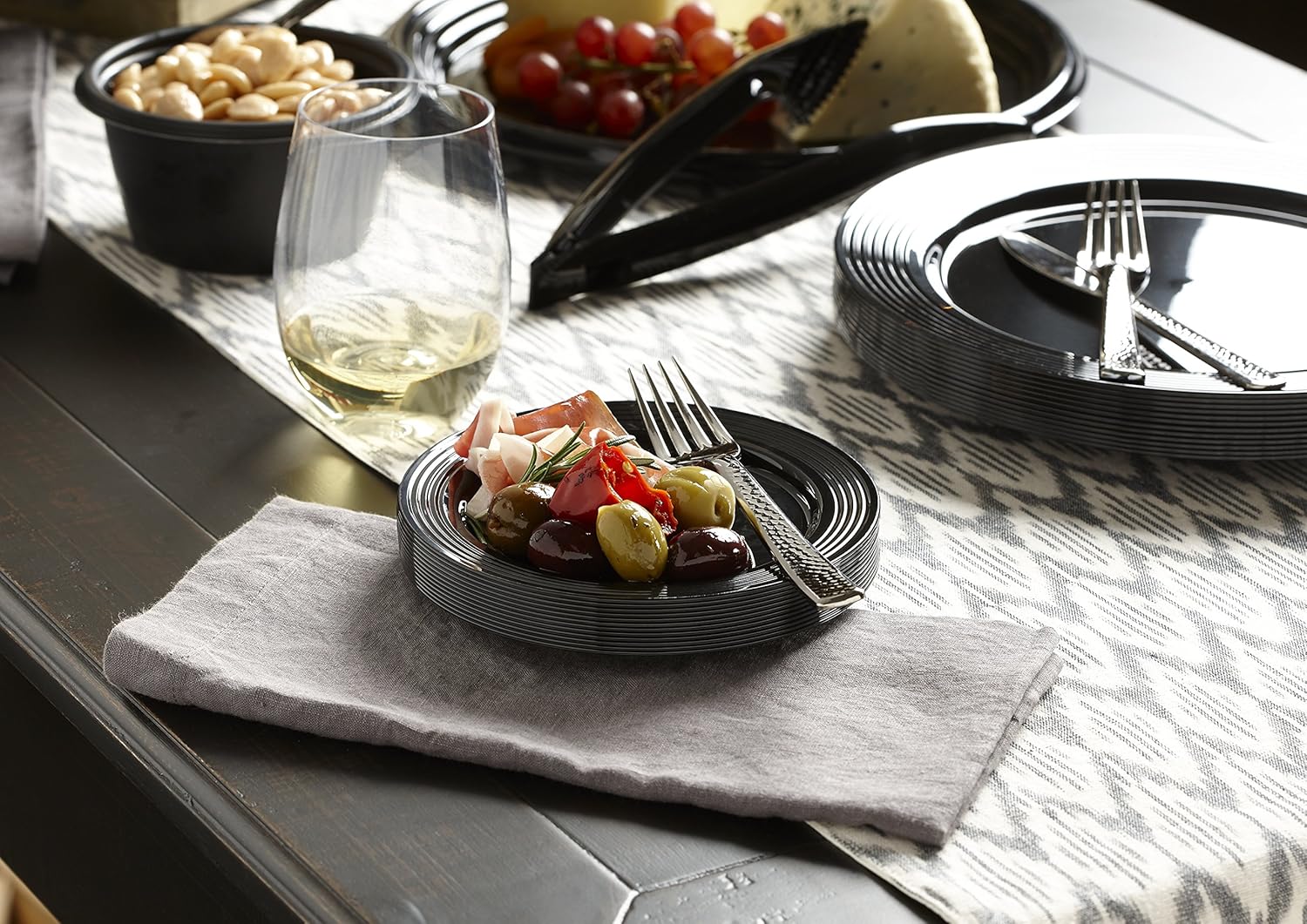 Sabert, Hammered Look Disposable Cutlery, Silver, Durable Plastic, Decorative Look, 600 Count (Fork)