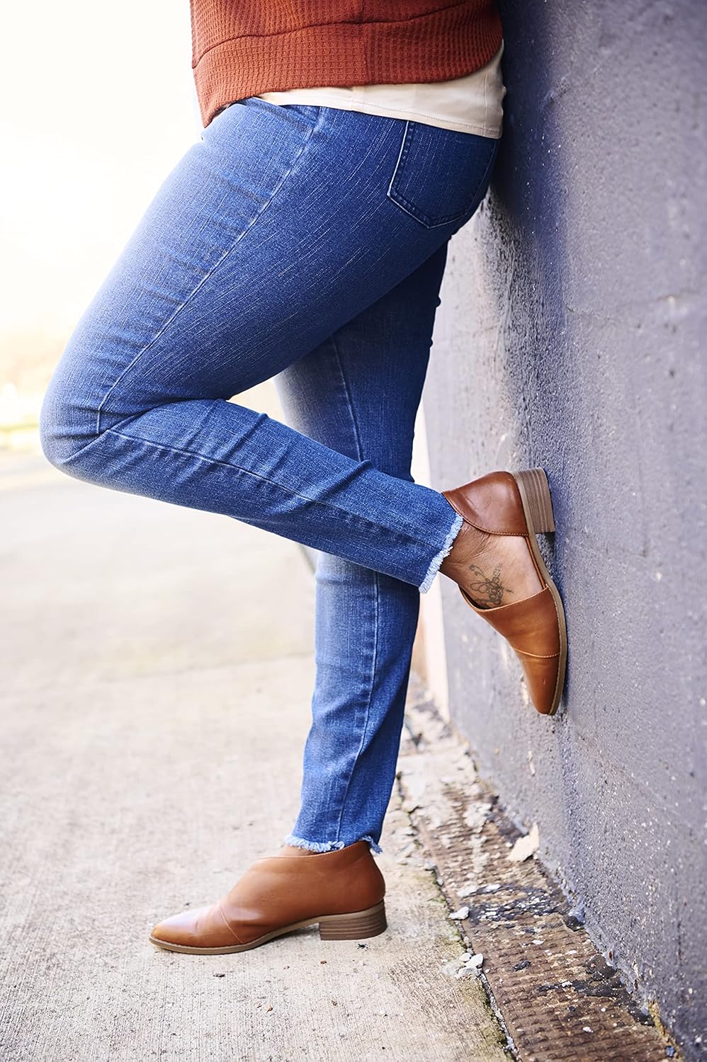 No nonsense Women's Frayed Edge Denim Leggings - Image 5