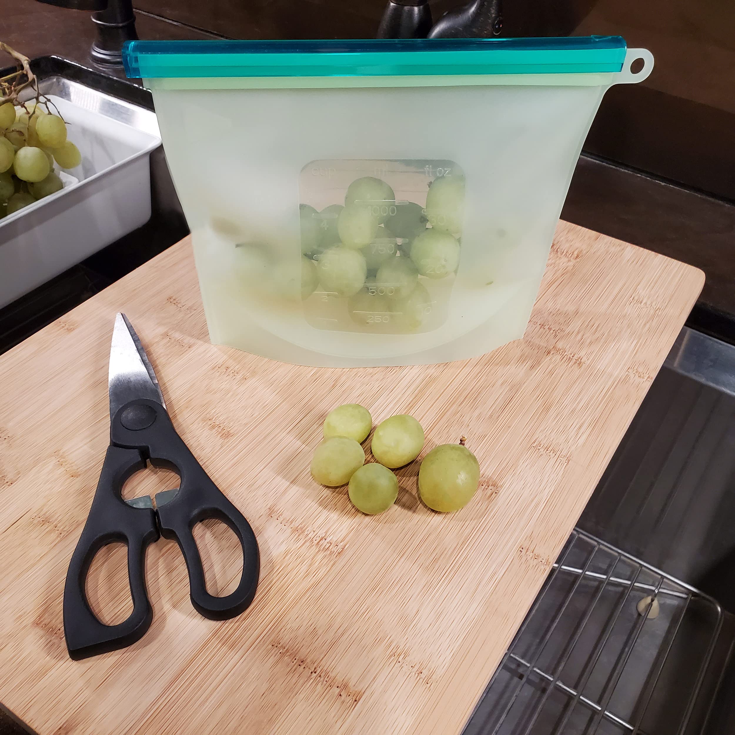 7Penn Bolsa de almacenamiento de alimentos de silicona, 1000 ml, 1 paquete lavable de 8 x 6.2 pulgadas, bolsas reutilizables verdes para bocadillos y aperitivos