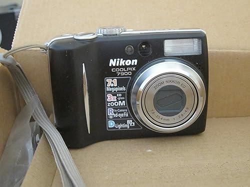 Nikon Coolpix 7900 - Cámara digital de 7 MP con zoom óptico 3x