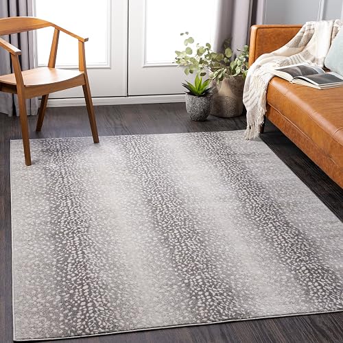 Livabliss Pablo Antelope Print 5x7 Rug (Medium Gray)