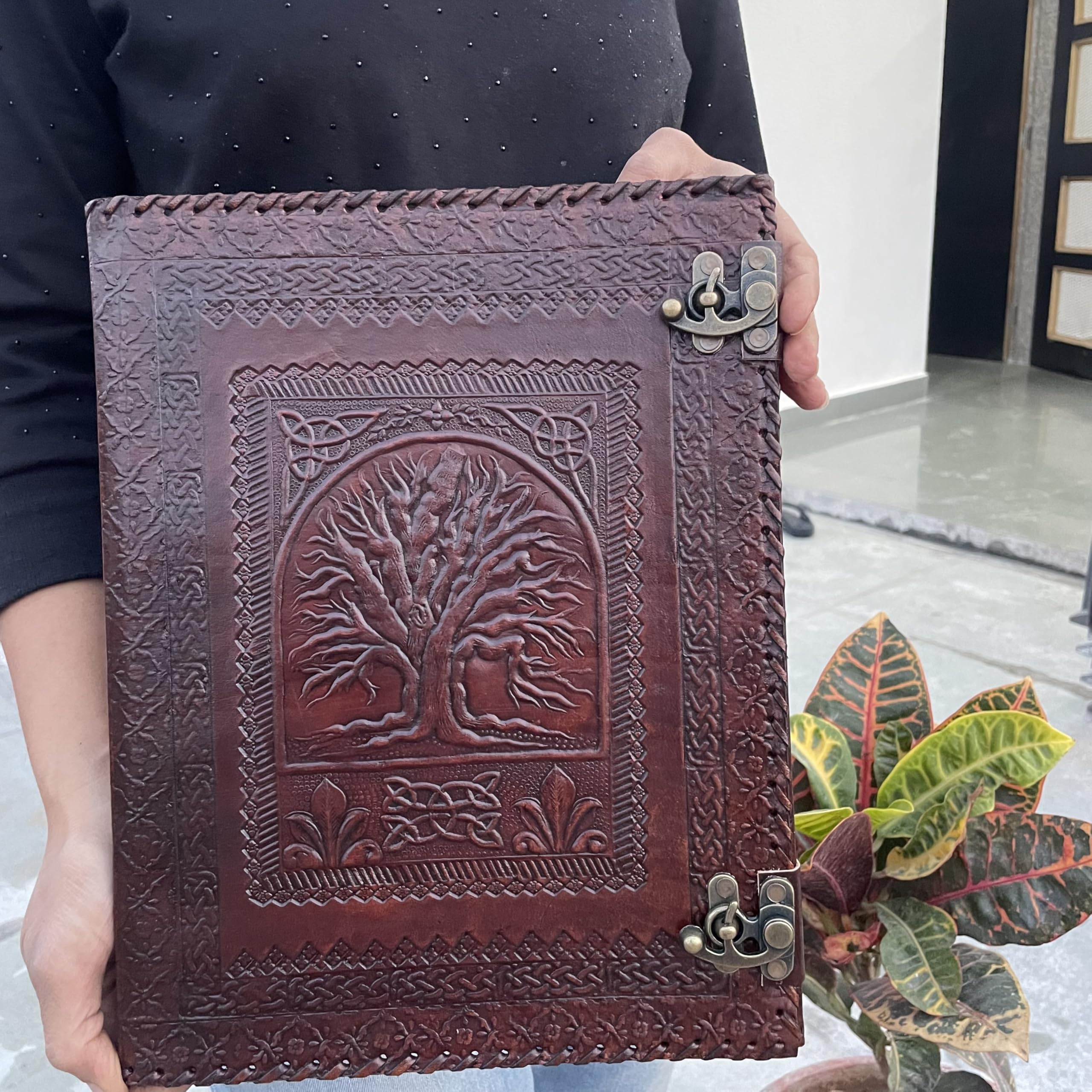 Personalized Leather Binder, Custom 3-Ring Portfolio for Men, 8.5 X 11 Inches Size Document Holder