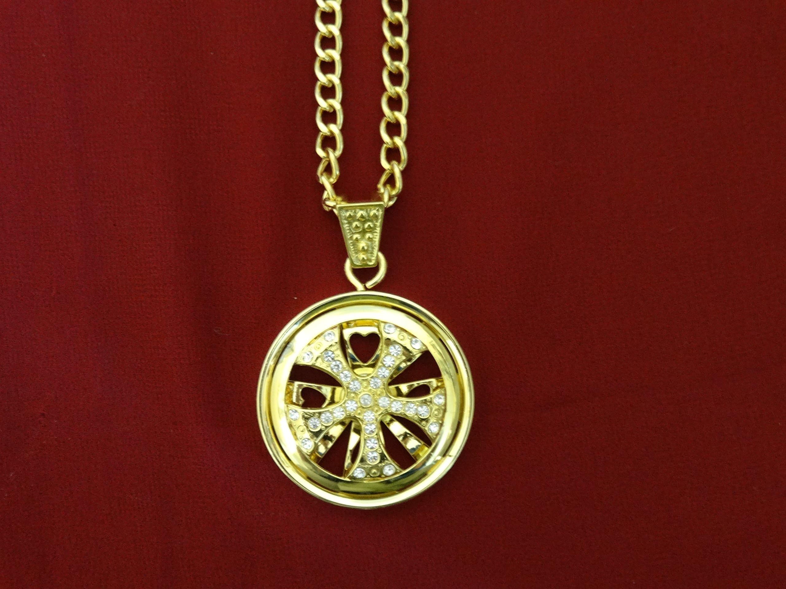Necklace Gold color
