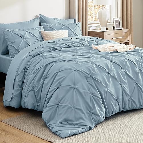 Miniatura 27 de Bedsure Juego de edredón tamaño King extragrande gris - Juego de ropa de cama en una bolsa de 7 piezas, juego de cama pintuck GentleSoft™ gris para