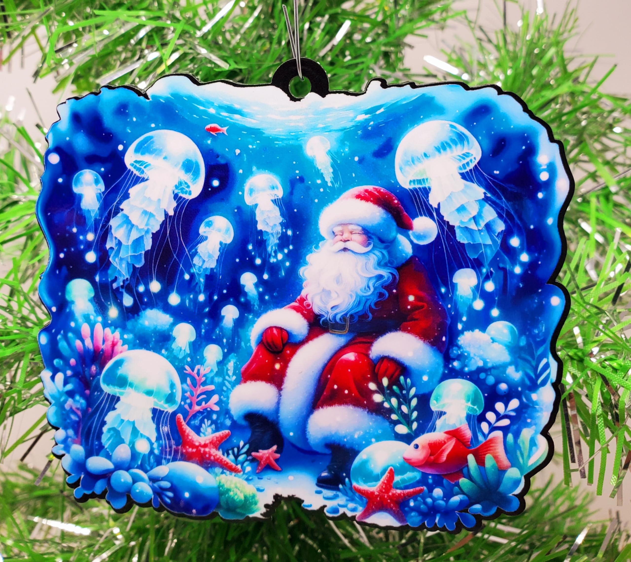 Père Noël méduse féerique pour illuminer votre salon en décembre