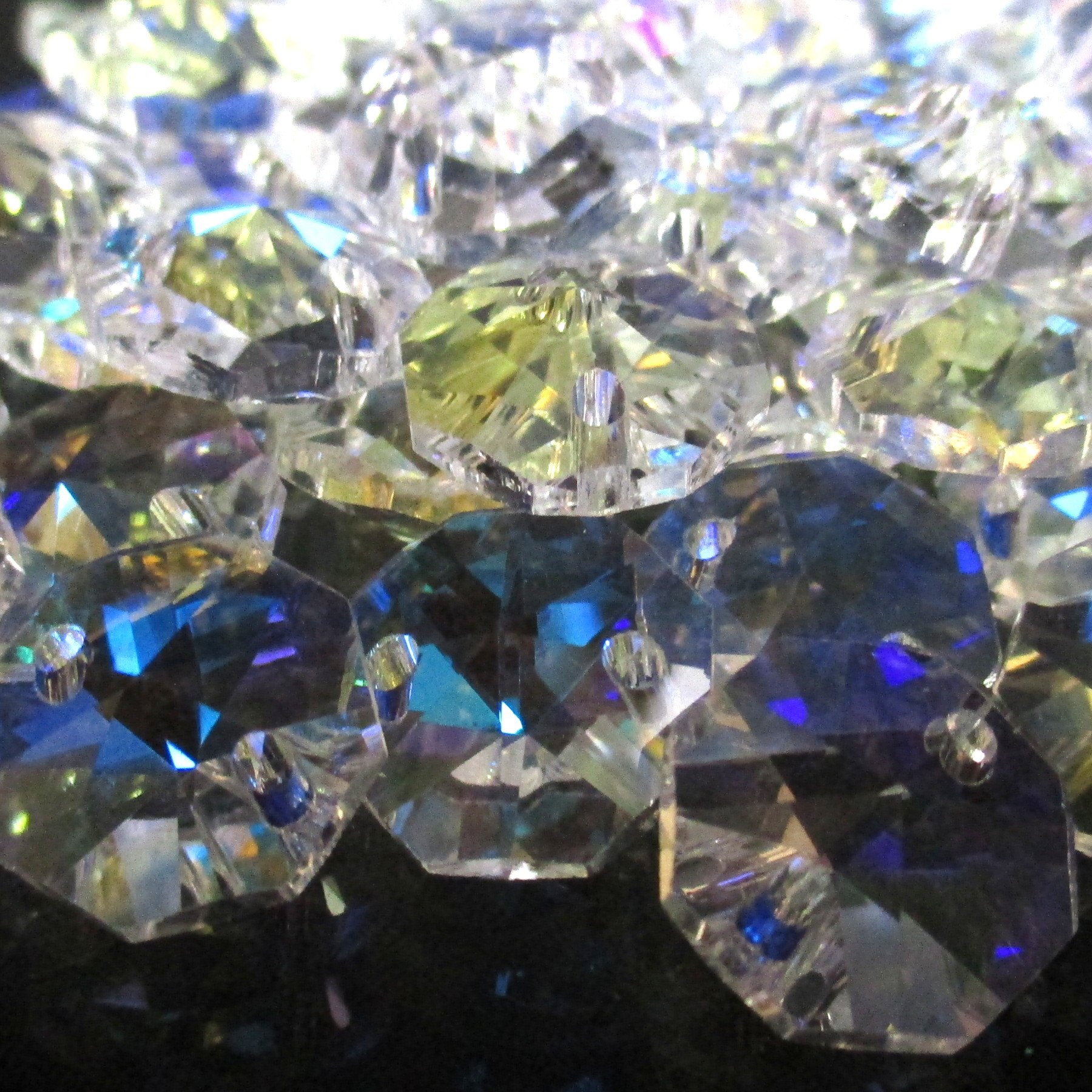 Amazon.co.jp: レインボー 八角 2つ穴 クリスタル ガラス ビーズ サン