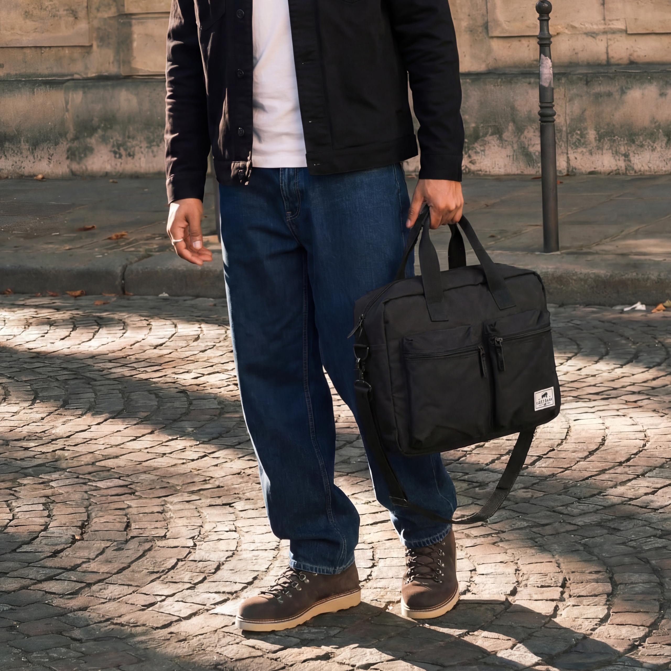 Lazy Bear by Trendhim Laptoptasche für Herren | Gepolsterte Notebooktasche aus Polyester mit PU-Finish & Schultergurt | Für 15,4" Geräte | Dänisches Design