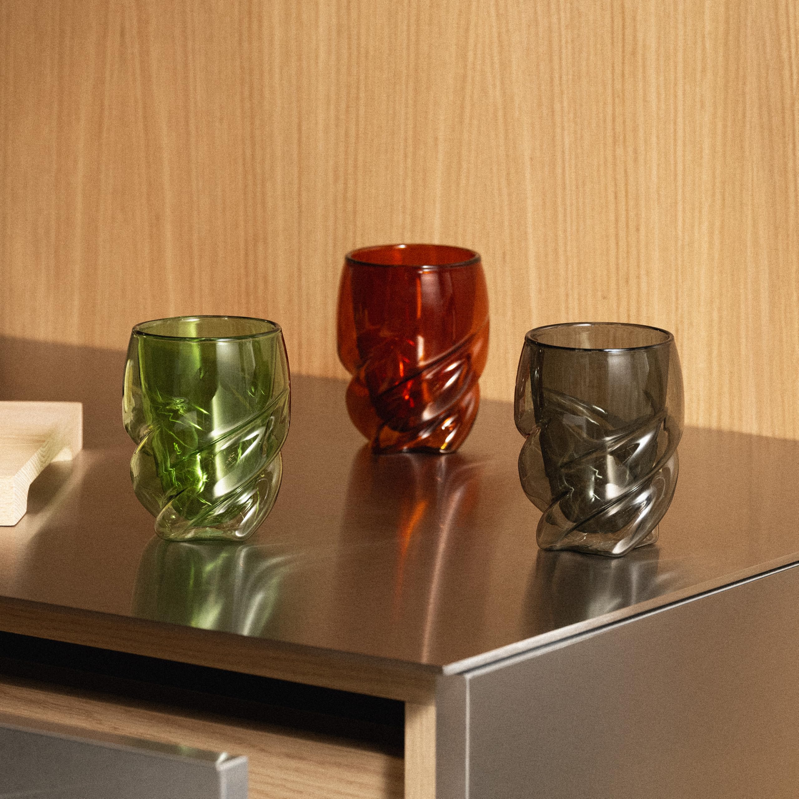 Bodum PAVINA Paris - Juego de 6 vasos de doble pared, color rojo transparente, vasos de 270 ml, aptos para lavavajillas, vidrio de borosilicato soplado por la boca