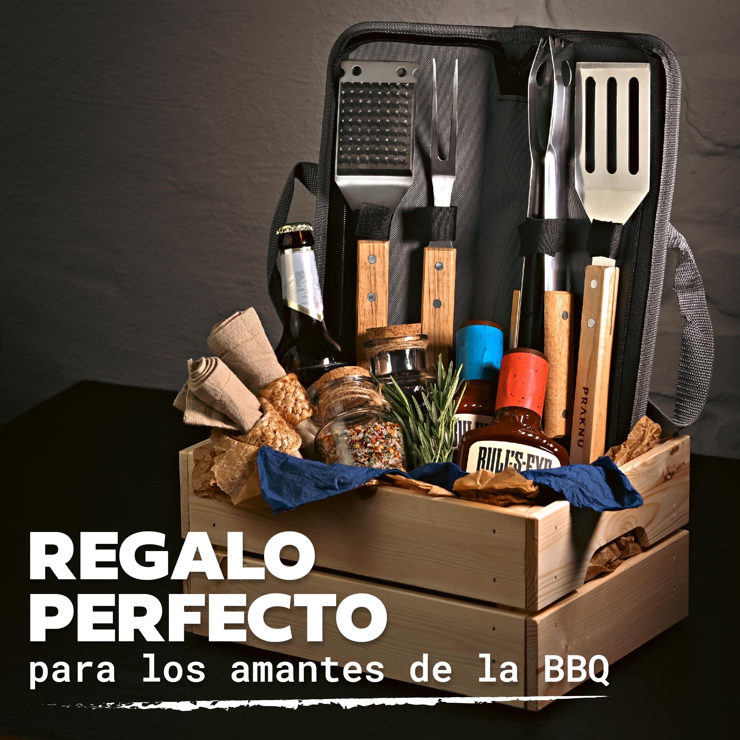 Praknu Accesorios Barbacoa 4 Piezas – Kit BBQ con Bolsa de Transporte – Utensilios Barbacoa de Acero INOX y Madera – Kit Regalo Hombre para Exteriores – Espátula, Tenedor, Cepillo y Pinzas Barbacoa