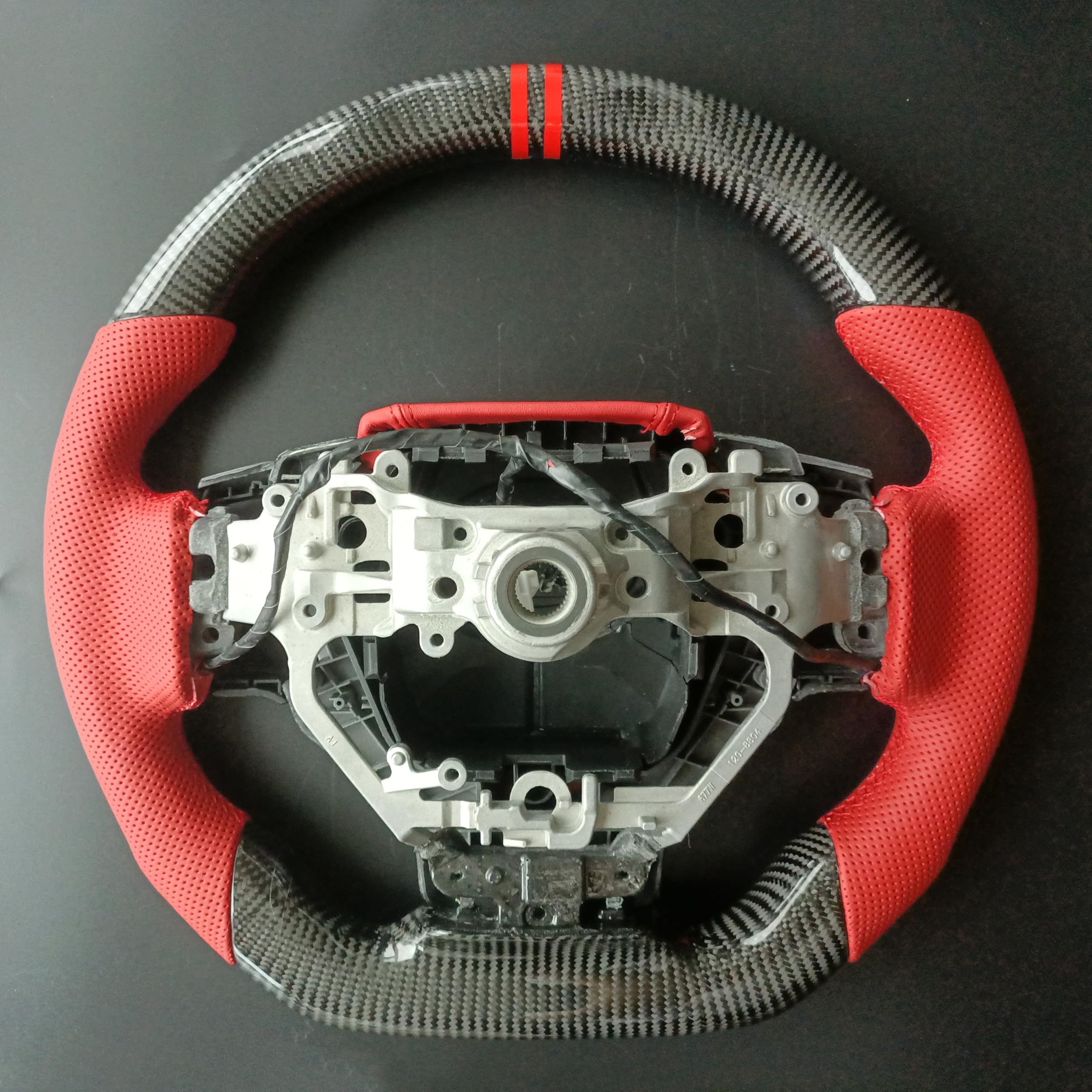 レクサス CT NX GS-F IS RC RC-F リアルカーボン製・パンチングレザー