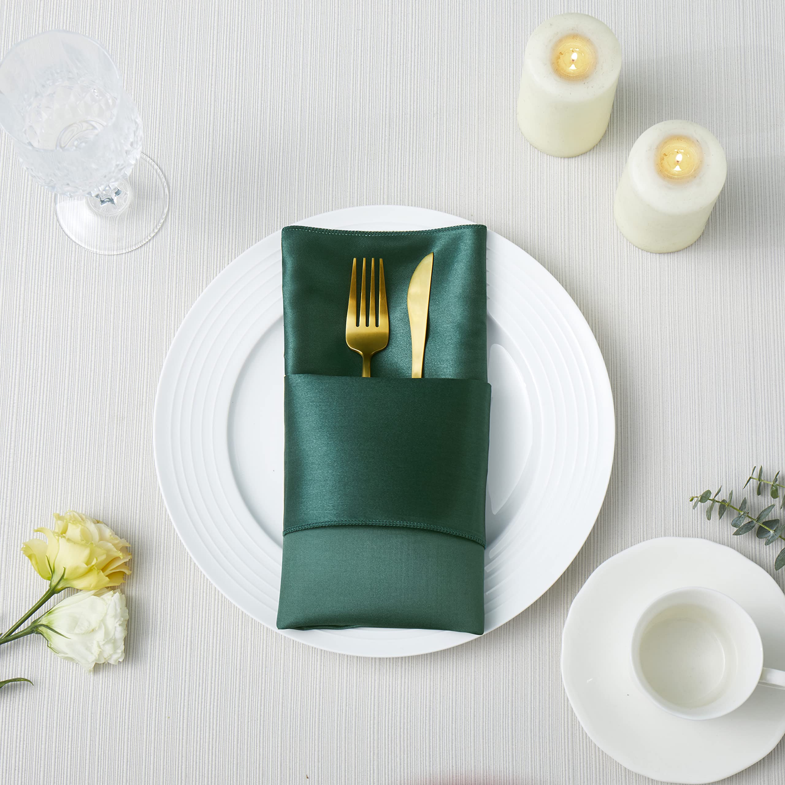 VACVELT Lot De 50 Serviettes De Table Carrées En Satin Pour Mariage