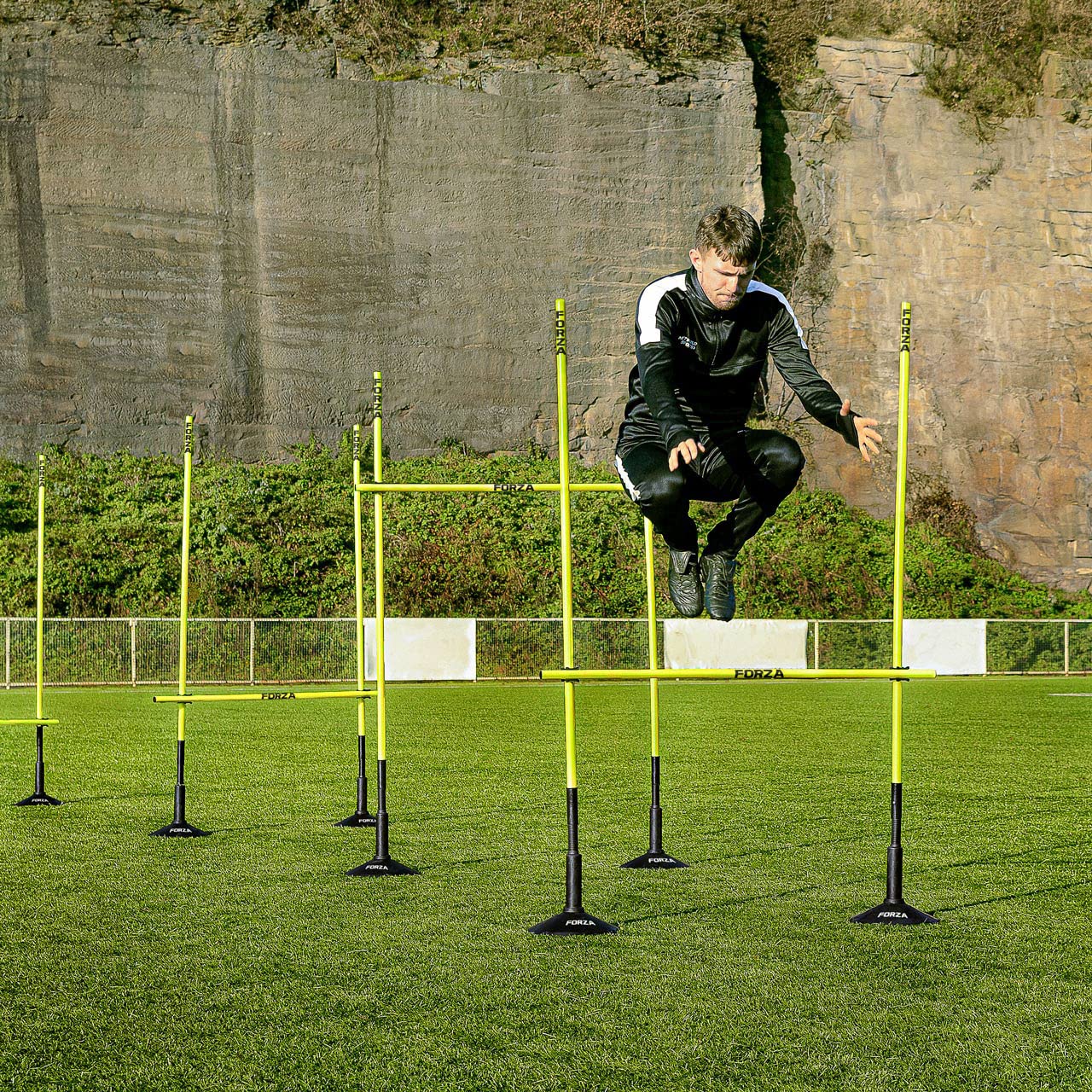FORZA Pali Slalom | Attrezzatura Sportiva per Allenamenti | Attrezzatura Calcio | Kit di Agilità & velocità per Uomini Donne E Bambini | Ostacoli Allenamento Calcio